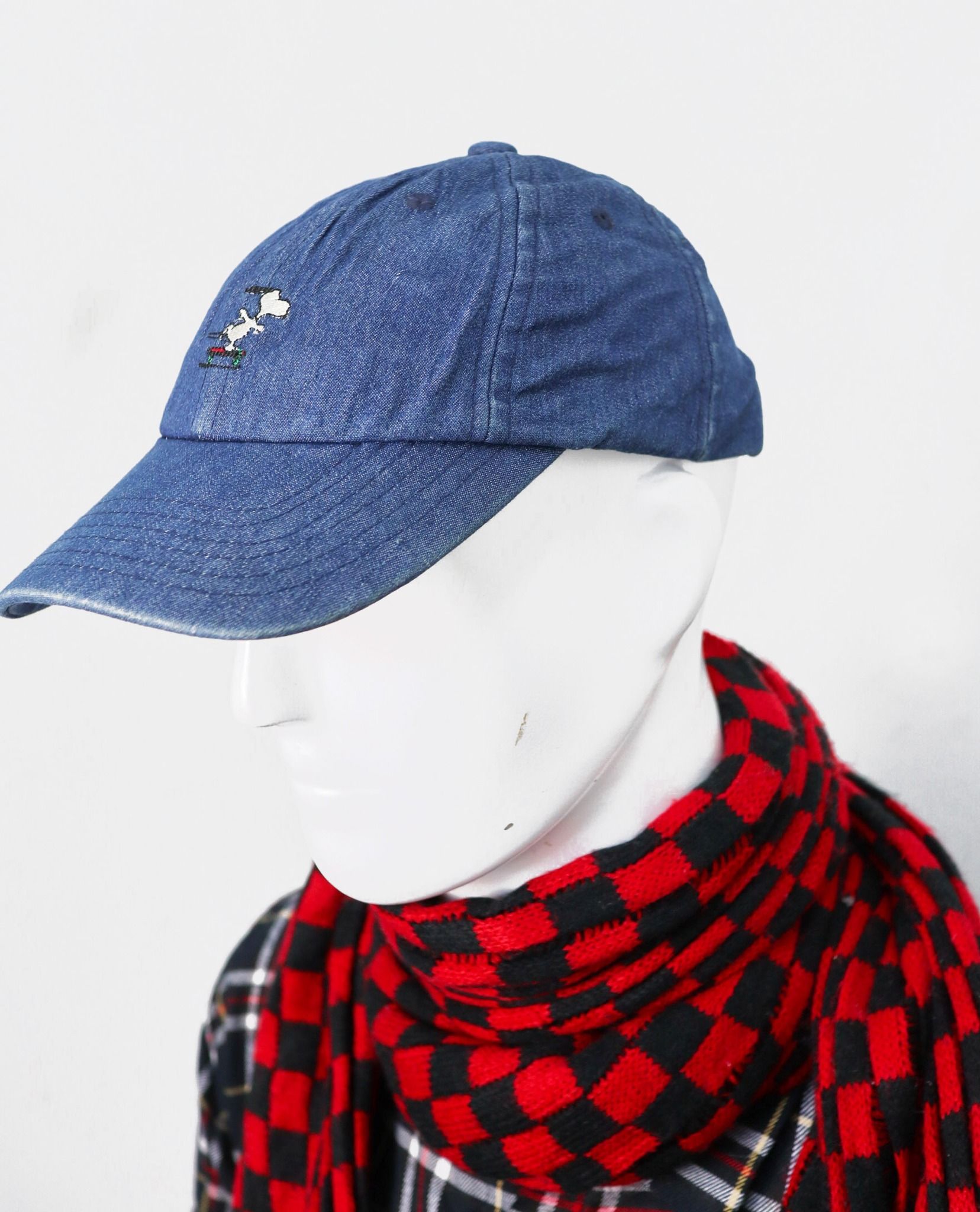 11.15.22 - VTG HEADWEAR - PEANUTS 2016
