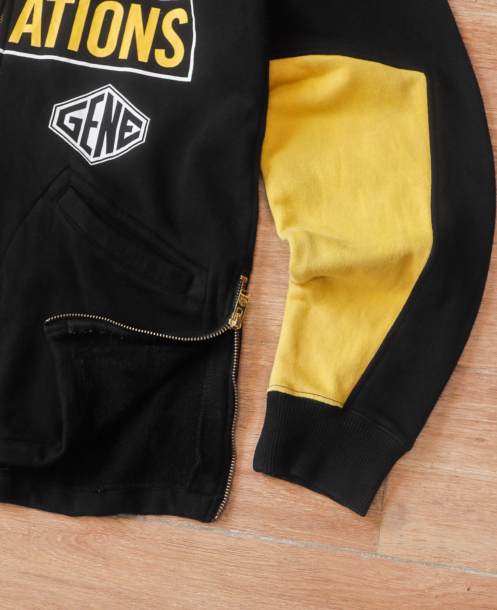 05.17.24 - VTG ZIP UP HOODIE - 24KARATS X GENERATION EX