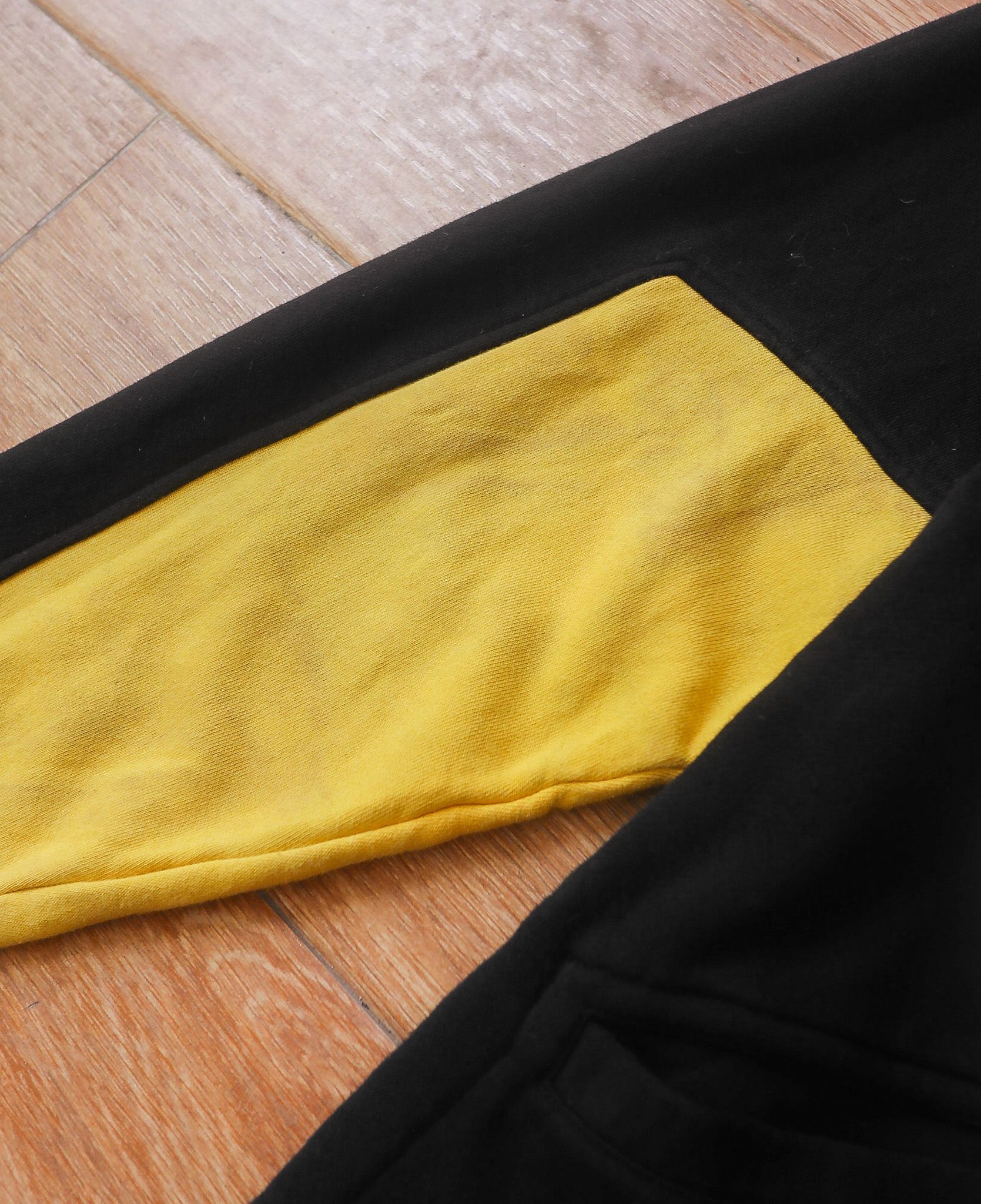 05.17.24 - VTG ZIP UP HOODIE - 24KARATS X GENERATION EX