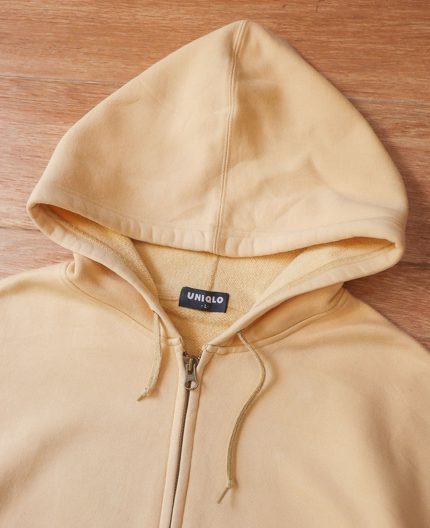 05.17.24 - VTG ZIP UP HOODIE - UNIQLO