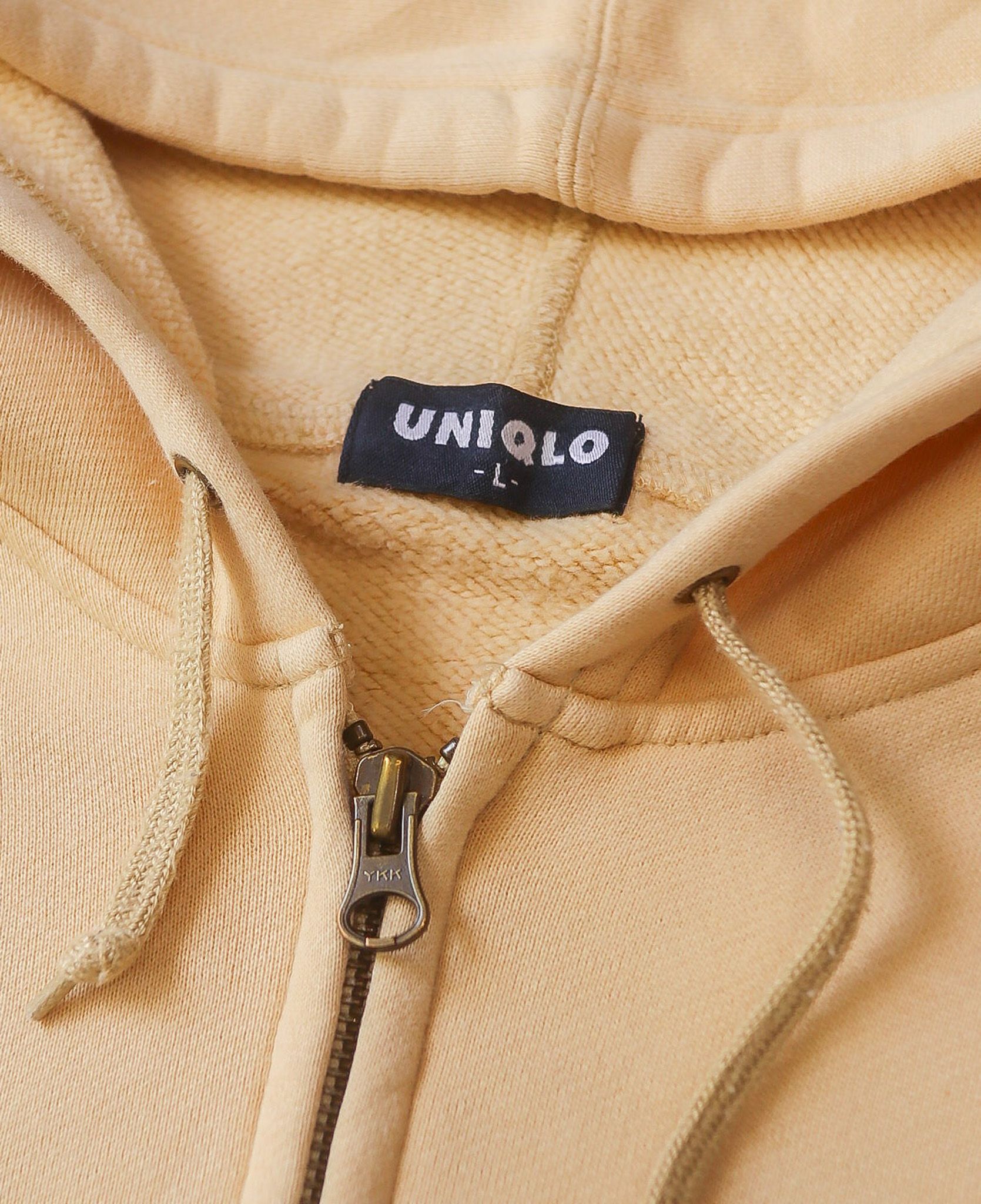 05.17.24 - VTG ZIP UP HOODIE - UNIQLO