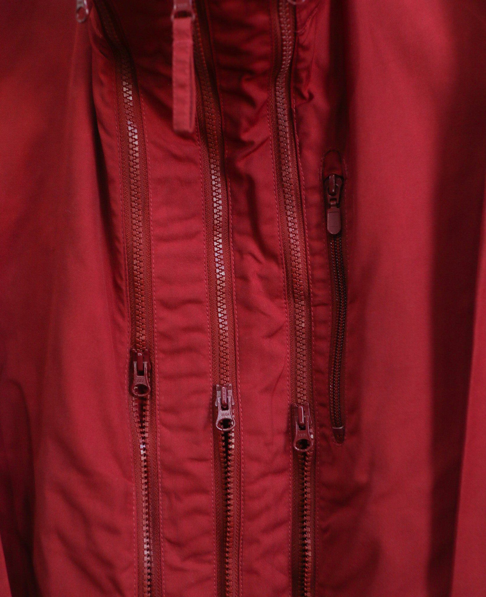 03.03.24 - VTG WINDBREAKER JACKET - FJALL RAVEN 90s