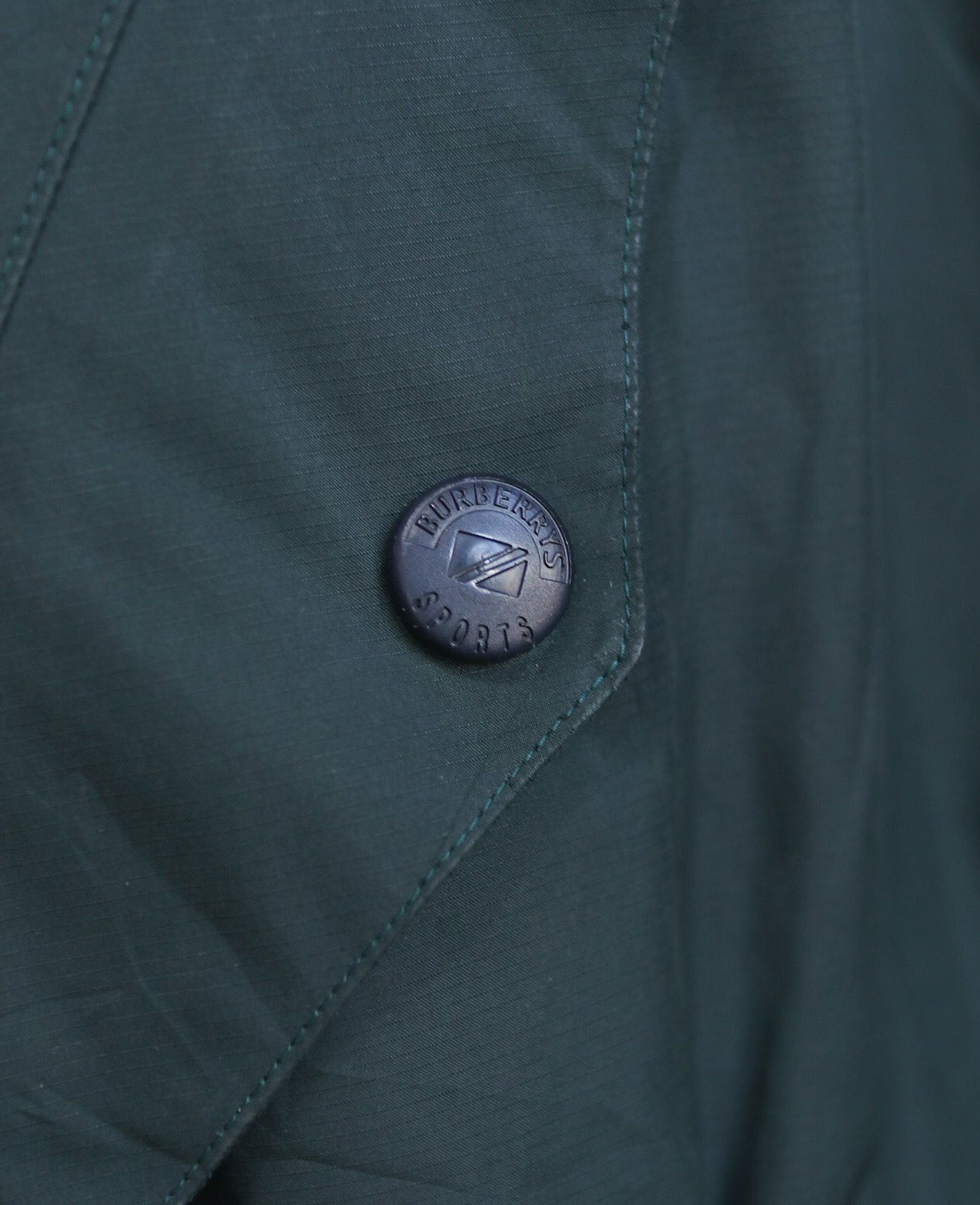 03.10.24 - VTG WINDBREAKER JACKET - BURBERRYS SPORTS