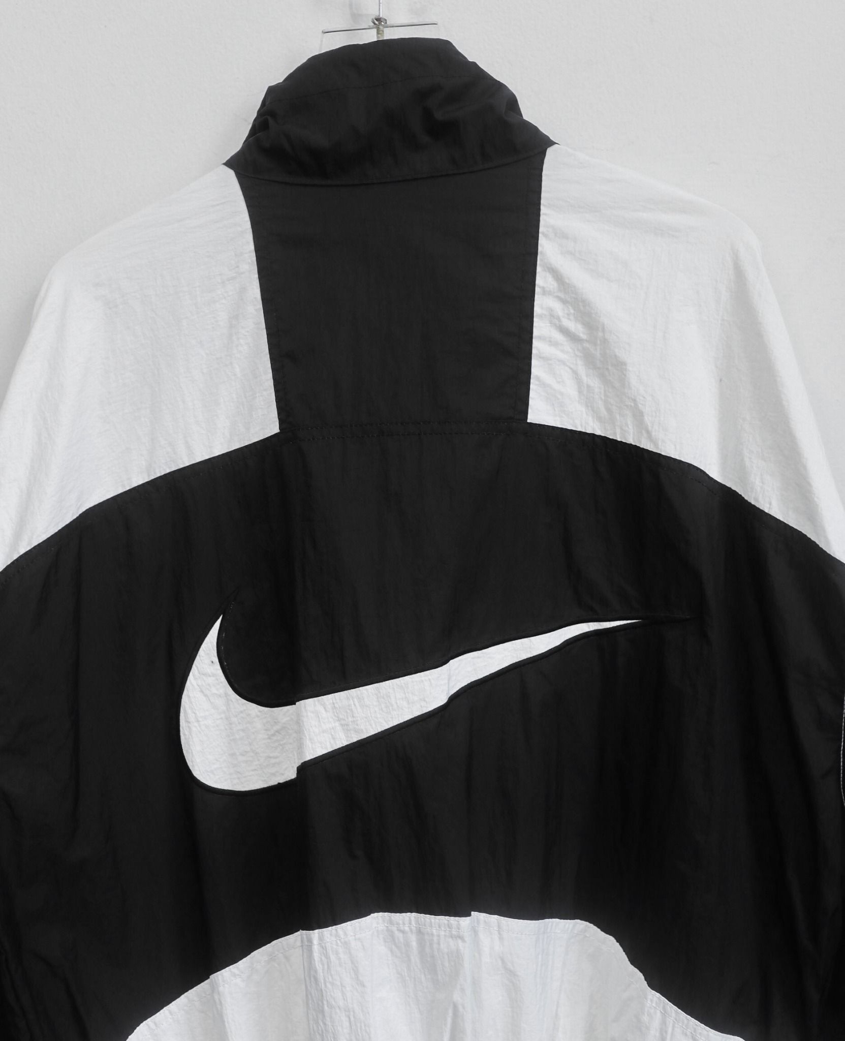 03.10.24 - VTG NYLON WINDBREAKER JACKET - NIKE BOOTLEG