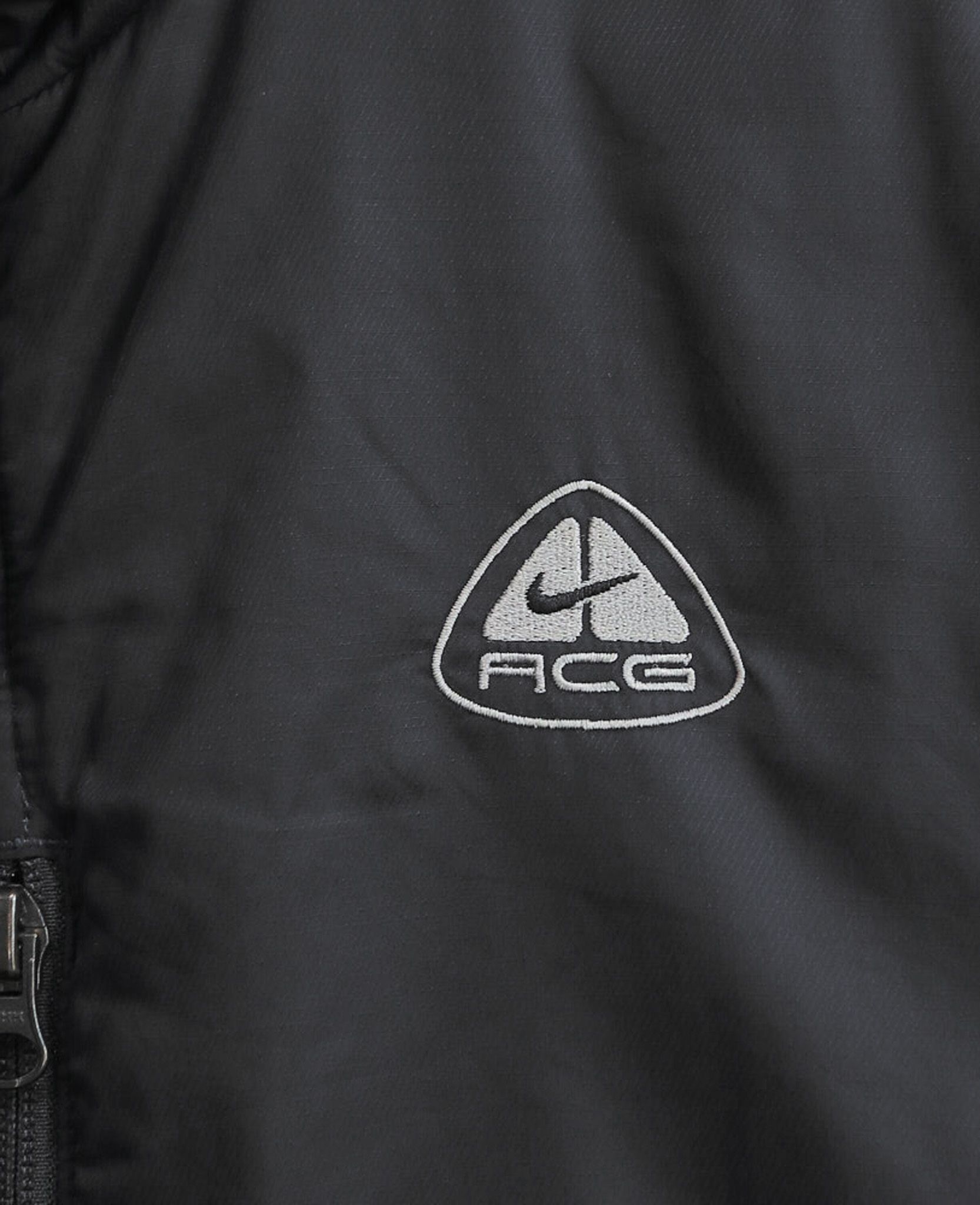03.03.24 - VTG WINDBREAKER JACKET - NIKE ACG 00s