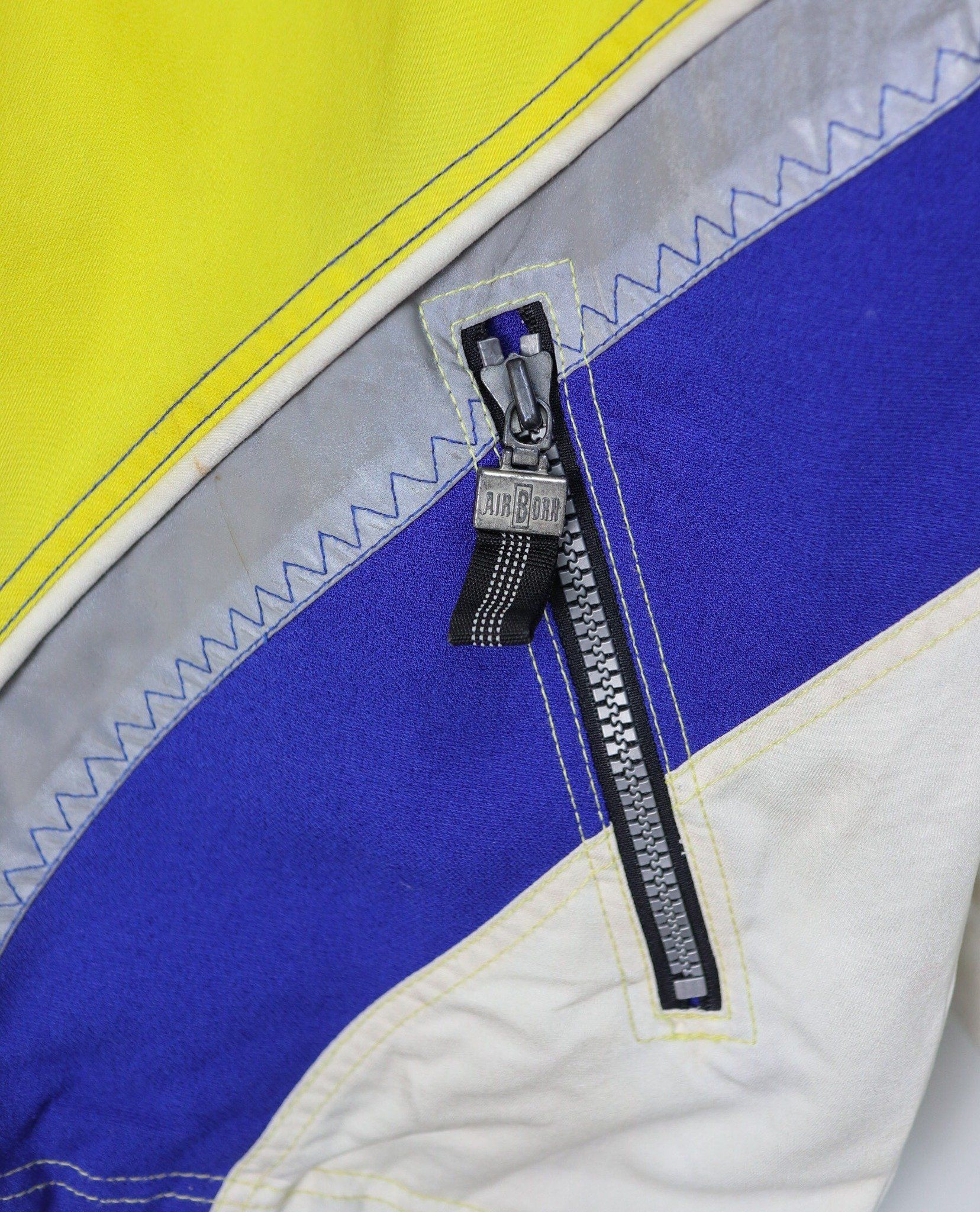 11.13.22 - VTG SKIING JACKET - AIR BORN