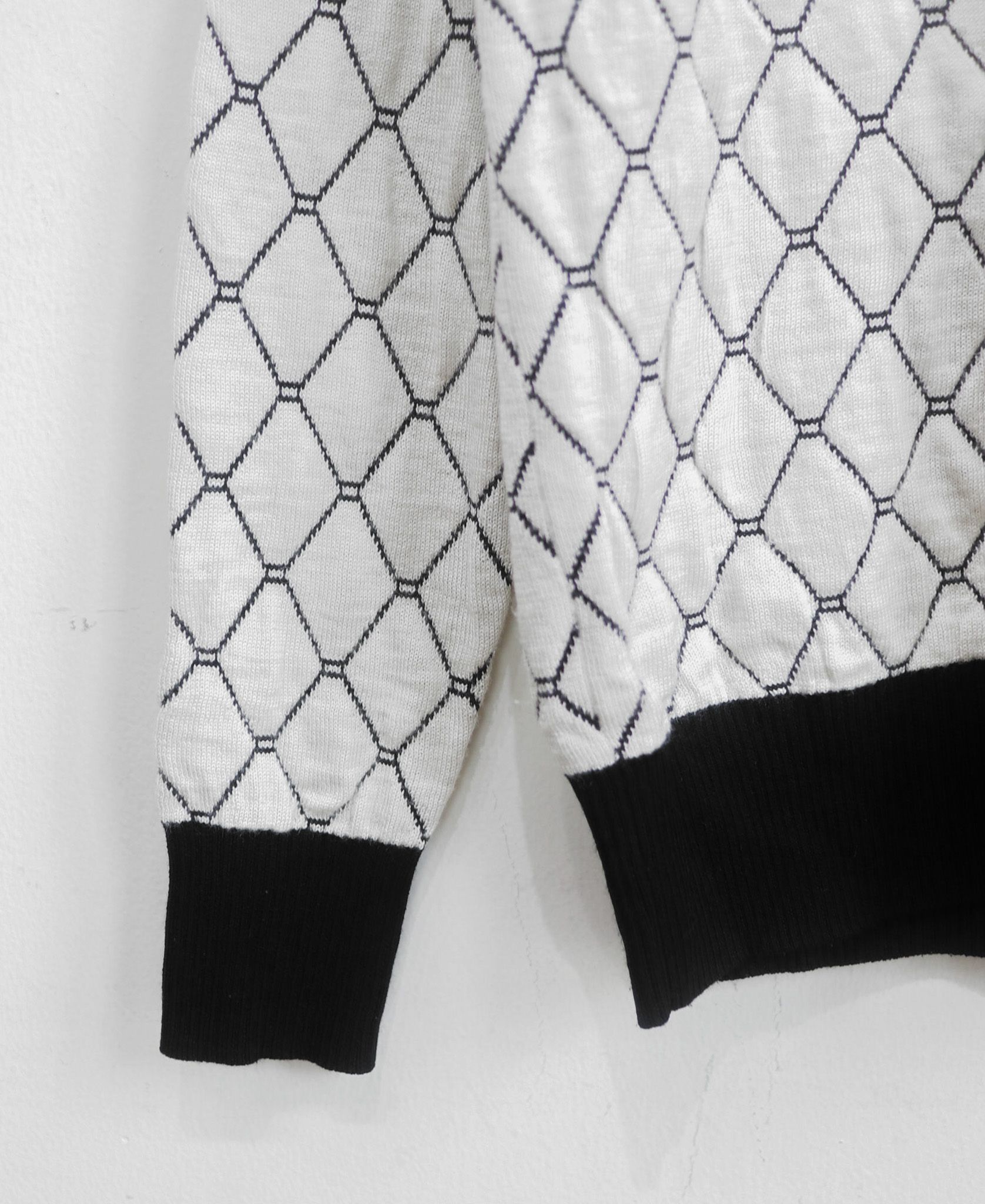 11.16.23 - VTG KNIT SWEATSHIRT - EPICURE