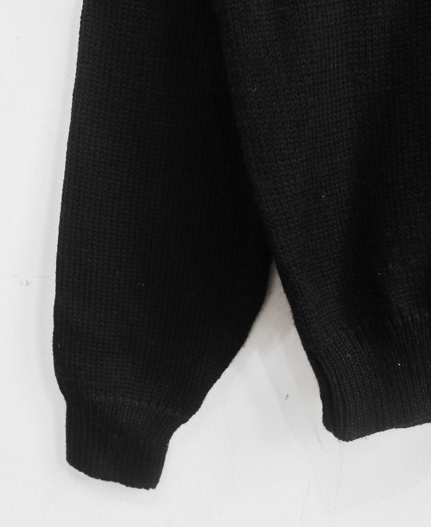 11.16.23 - VTG KNIT SWEATSHIRT - DANY KUTCH