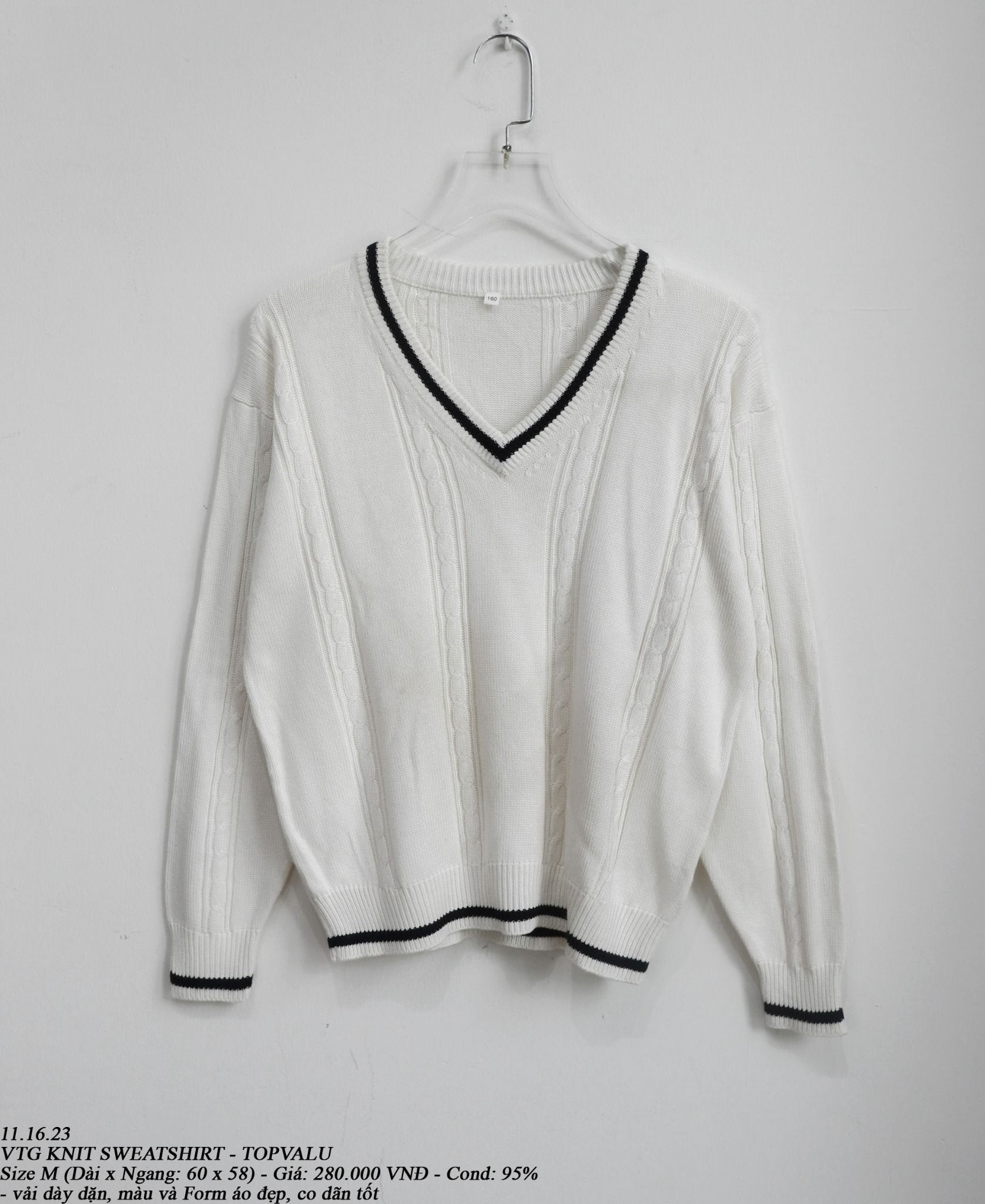 11.16.23 - VTG KNIT SWEATSHIRT - TOPVALU