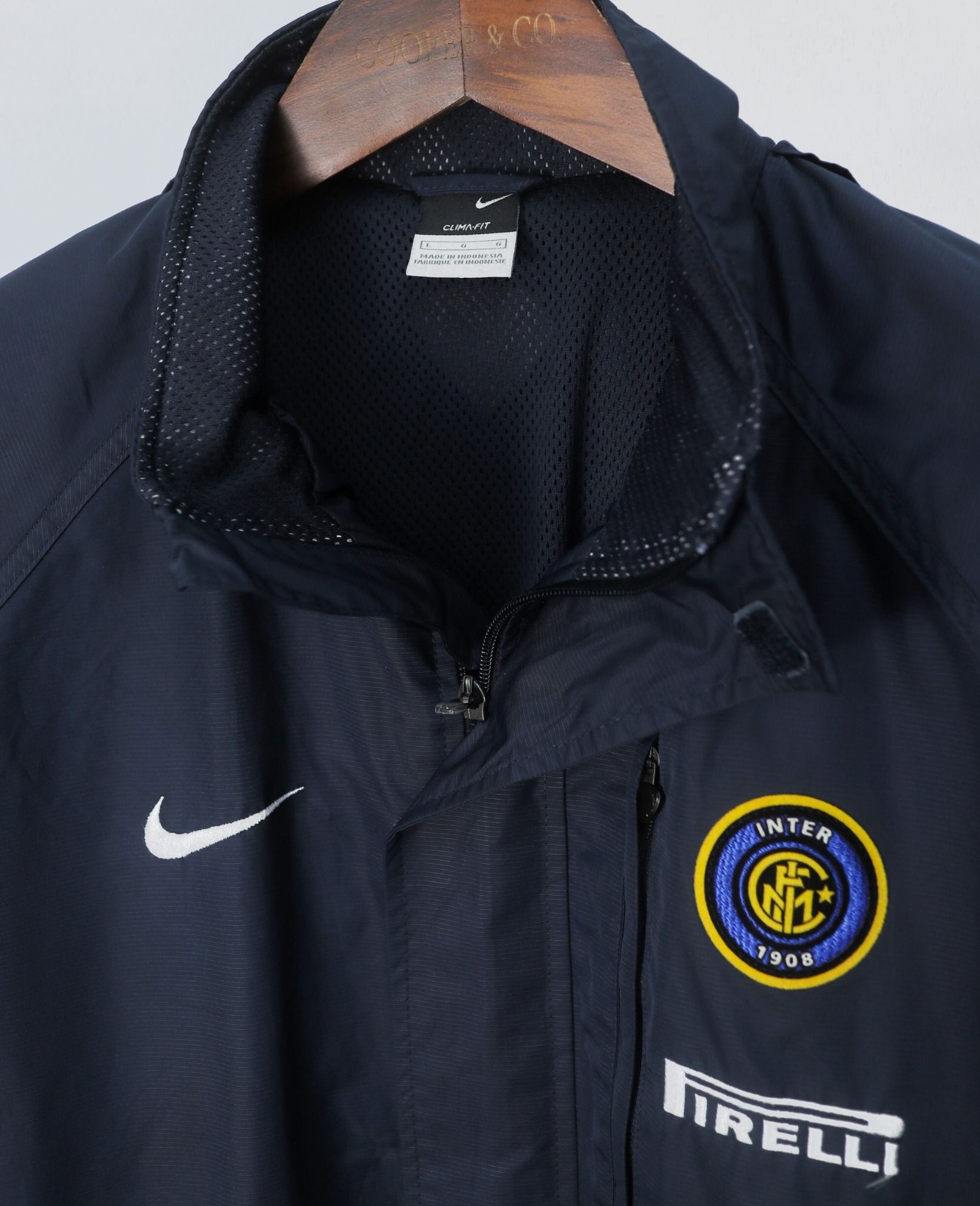 03.24.24 - VTG WINDBREAKER JACKET - NIKE X INTER MILAN 00s