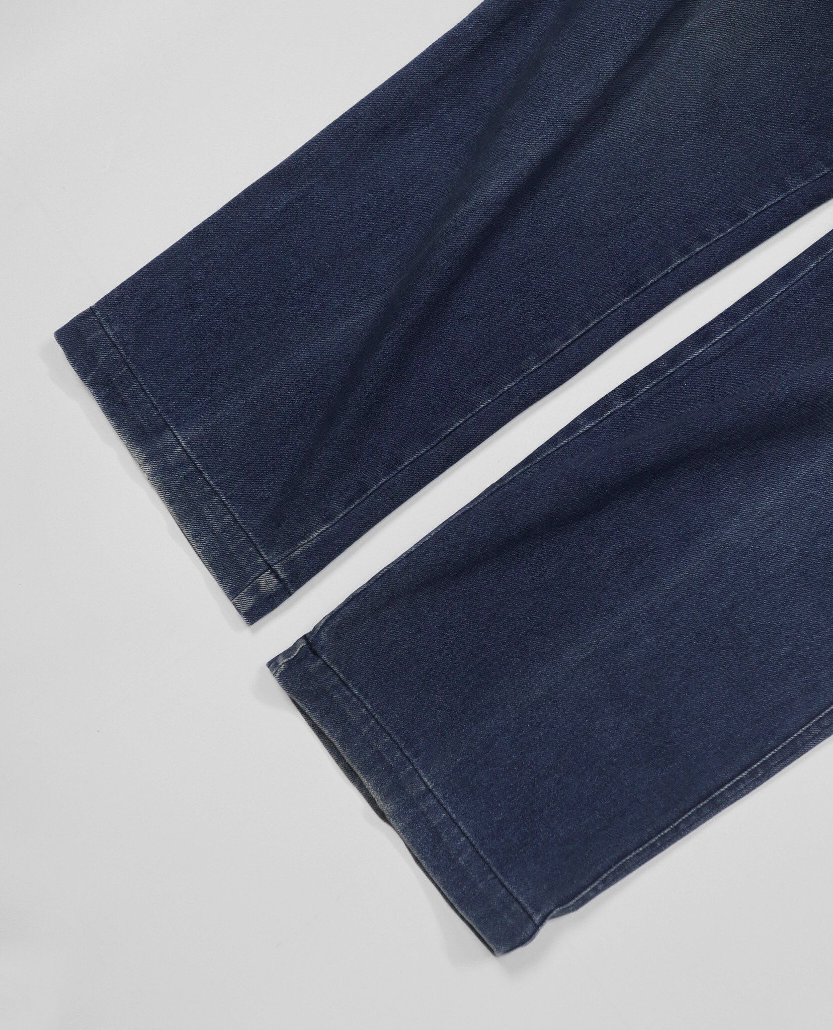02.21.23 - VTG WIDE FIT DENIM CARGO PANTS - HOT SCOT