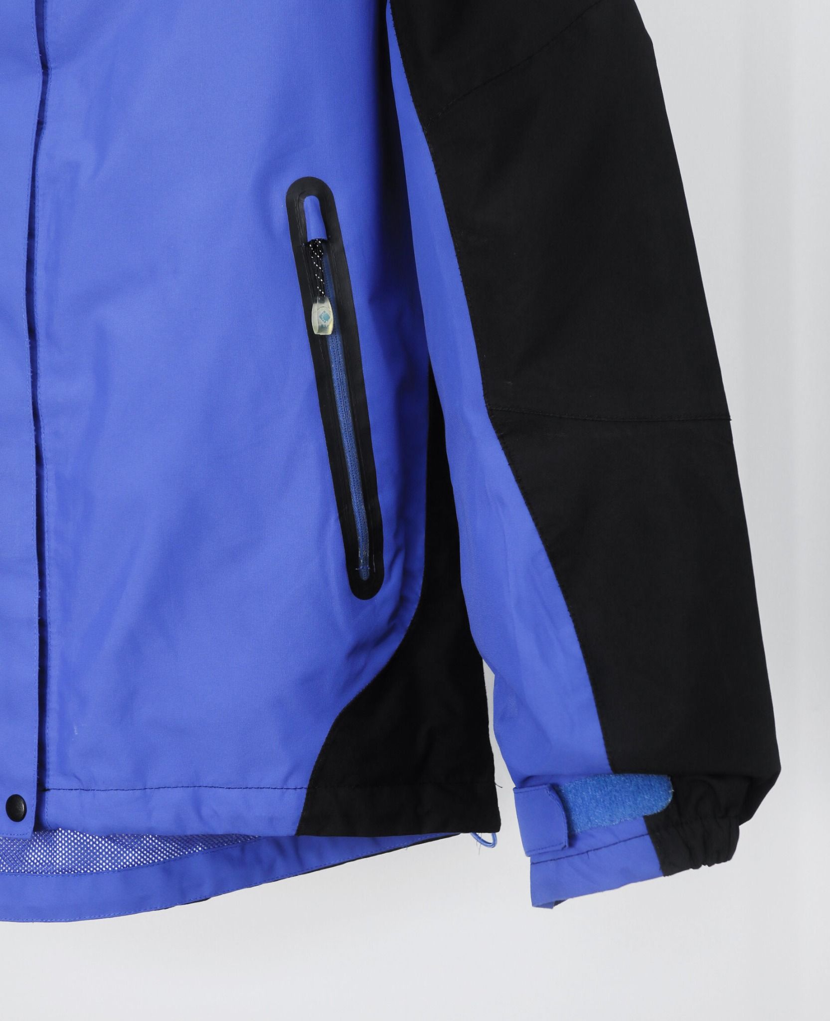 03.17.24 - VTG WINDBREAKER JACKET