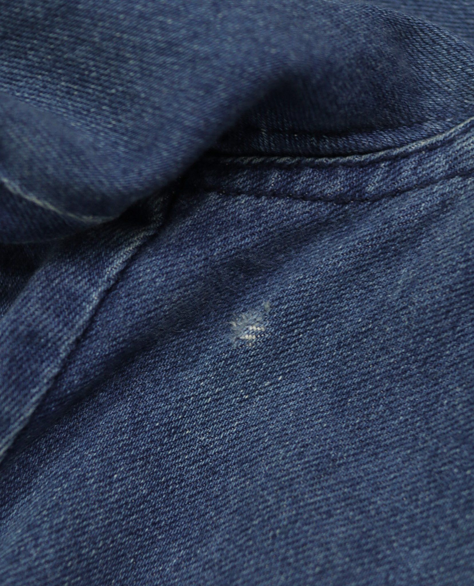 02.21.23 - VTG WIDE FIT DENIM CARGO PANTS - HOT SCOT
