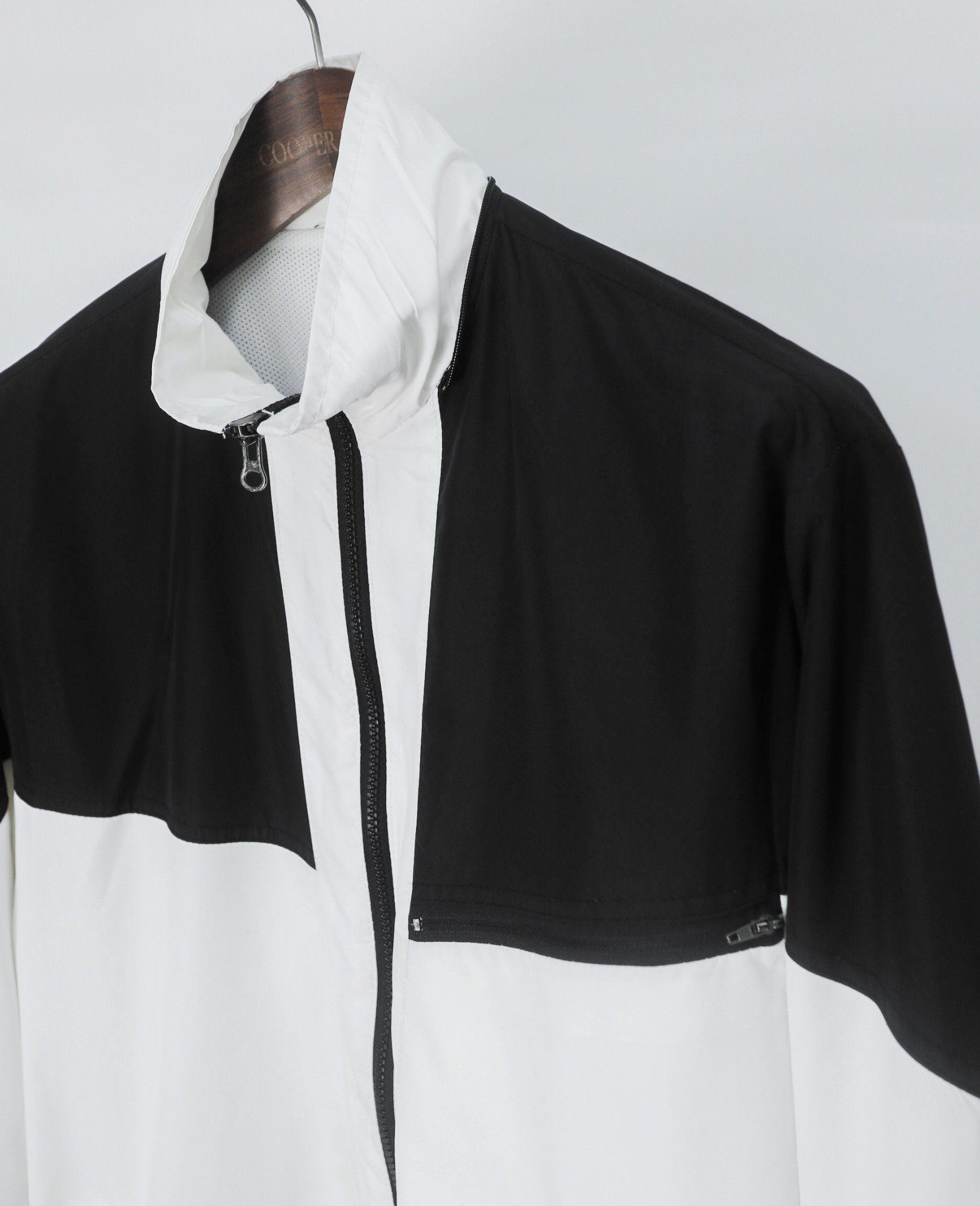 03.17.24 - VTG WINDBREAKER JACKET - FB142