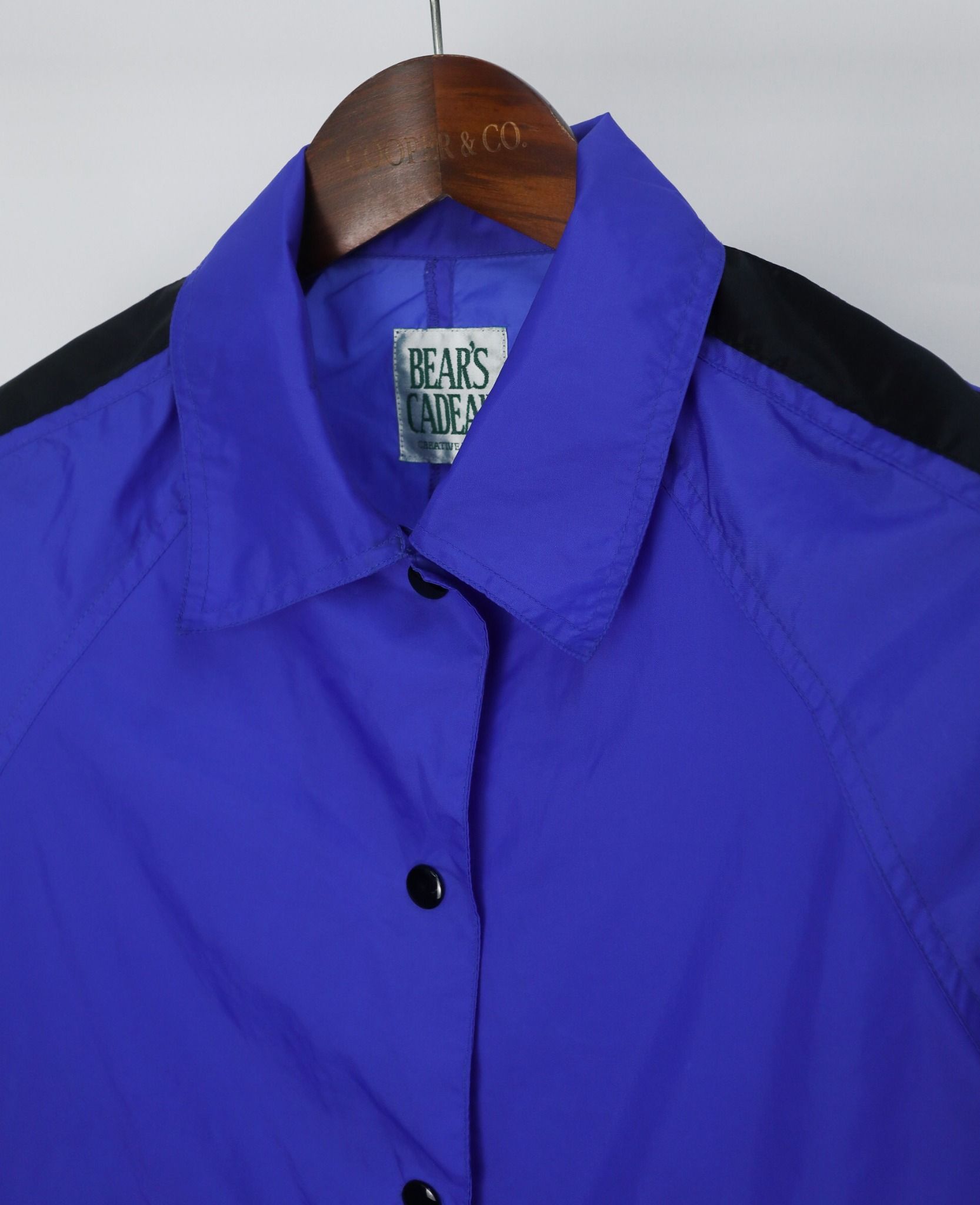 03.24.24 - VTG CROPPED WINDBREAKER COACH JACKET - BEAR'S CADEAU
