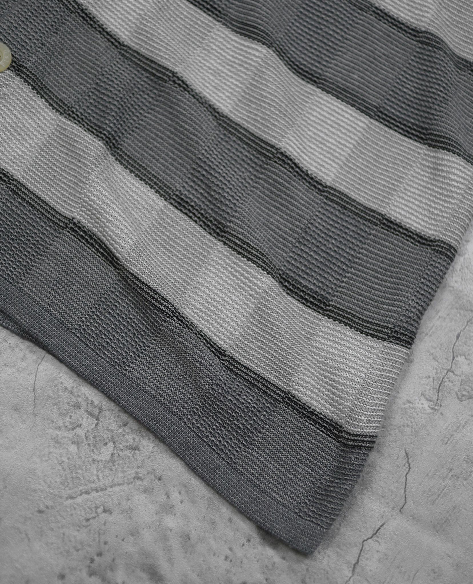 02.23.23 - VTG KNIT BUTTON UP SHIRT - GOLDEN BEAR BY JACK NICKLAUS