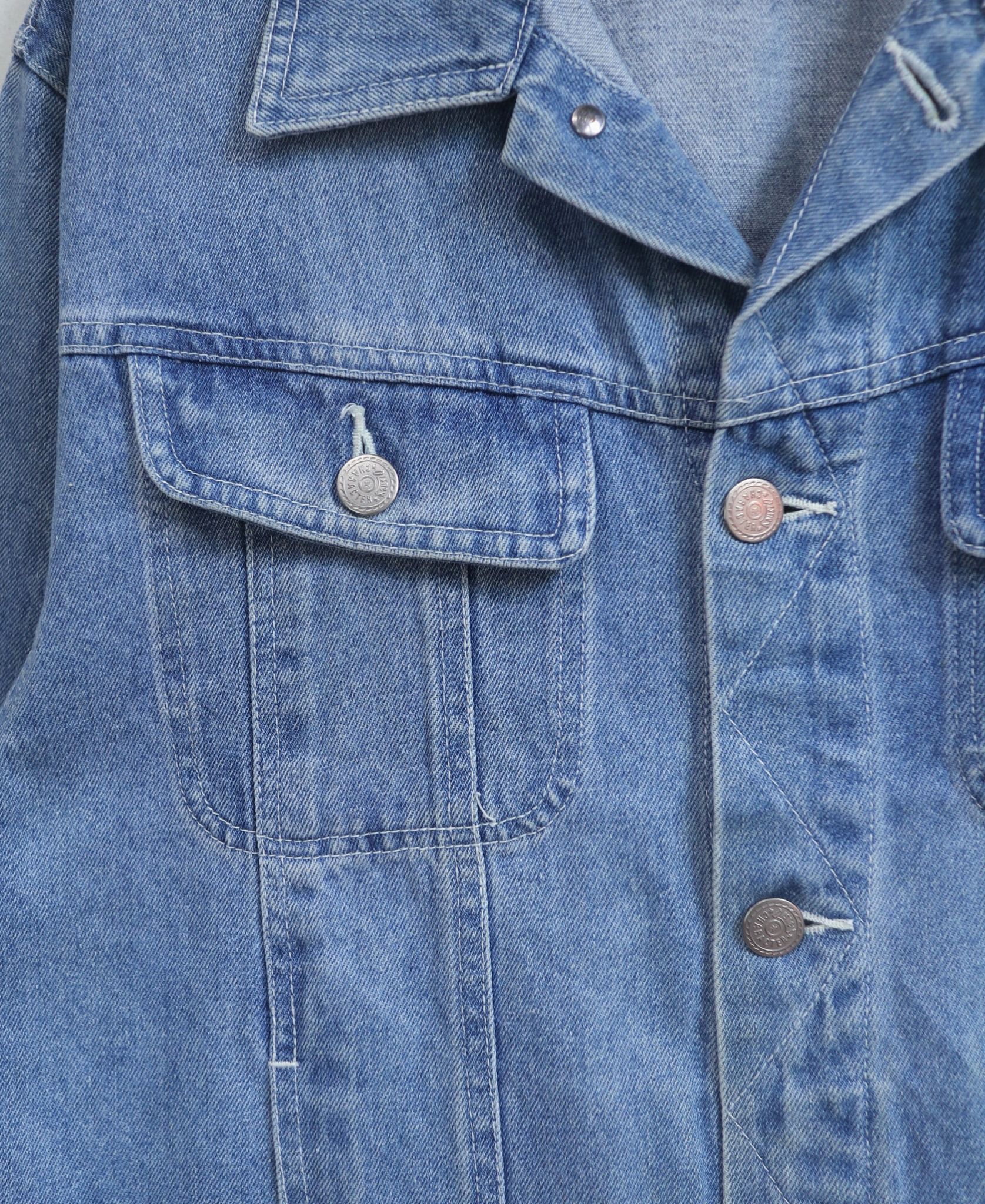 11.12.23 - VTG CROPPED DENIM JACKET - POPPINS BY DISNEY