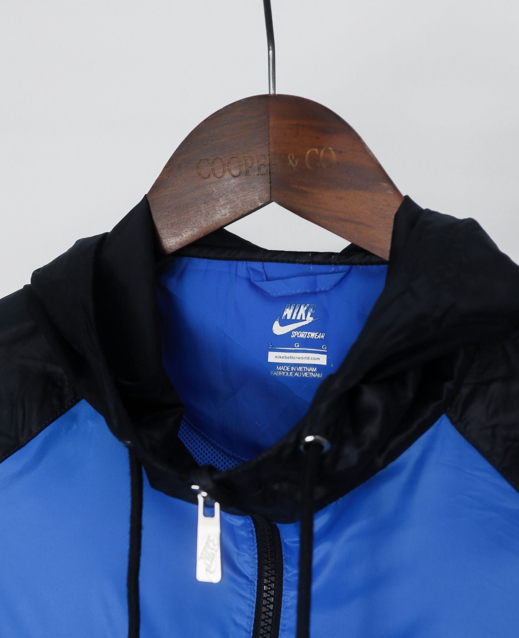 03.24.24 - VTG WINDBREAKER JACKET - NIKE
