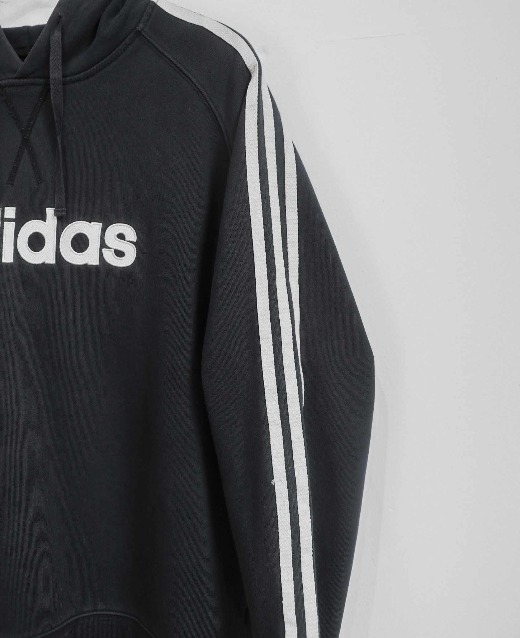 12.21.23 - VTG ZIP UP HOODIE - ADIDAS
