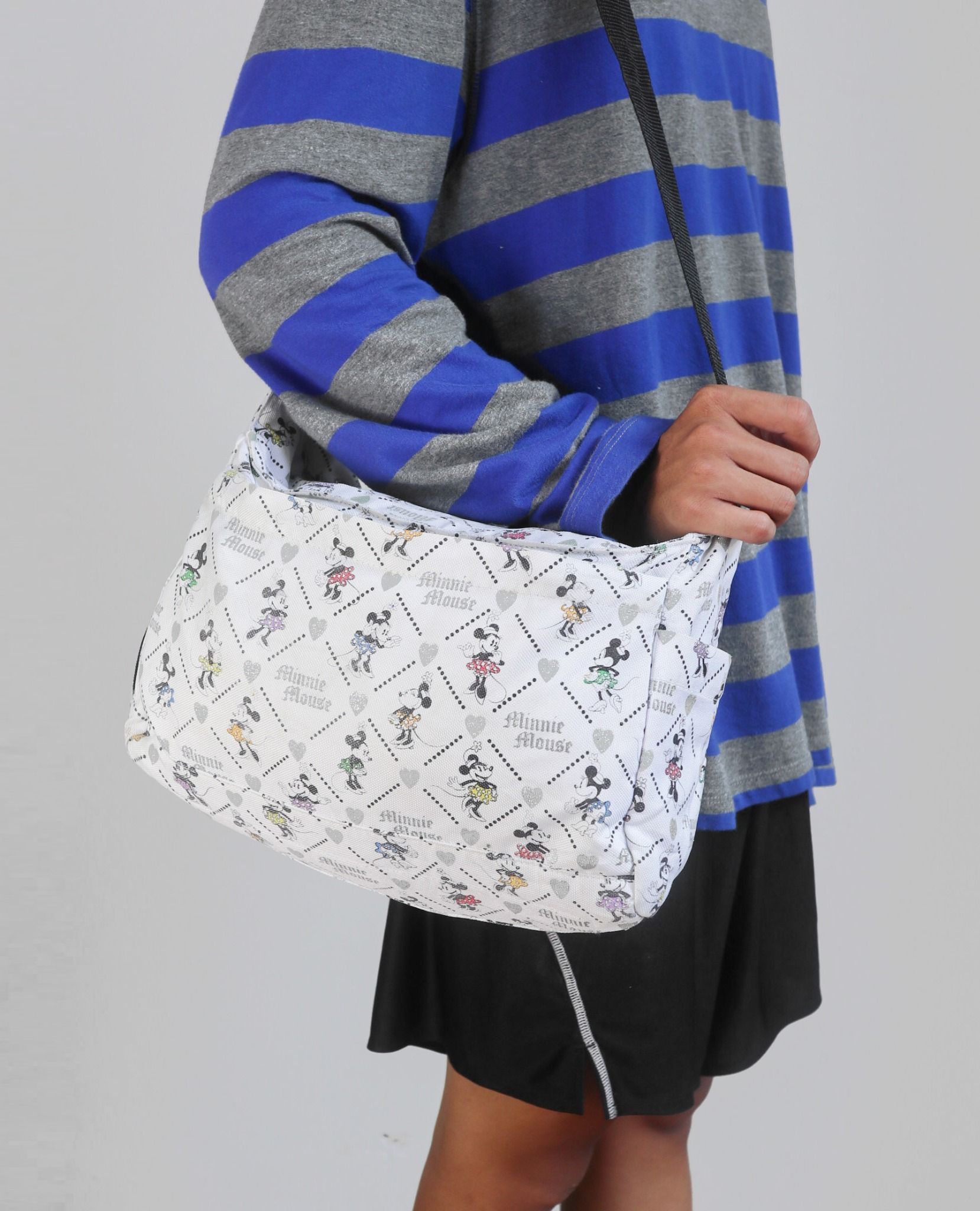 07.13.23 - VTG BAG - DISNEY