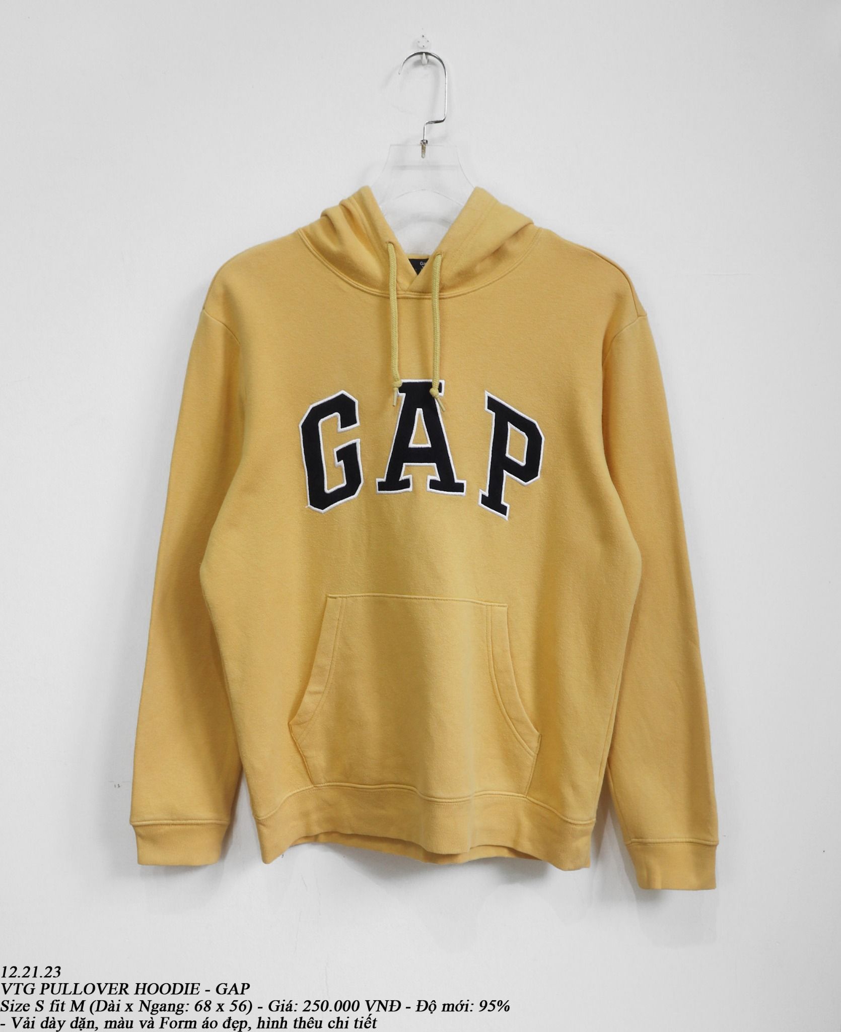 12.21.23 - VTG PULLOVER HOODIE - GAP