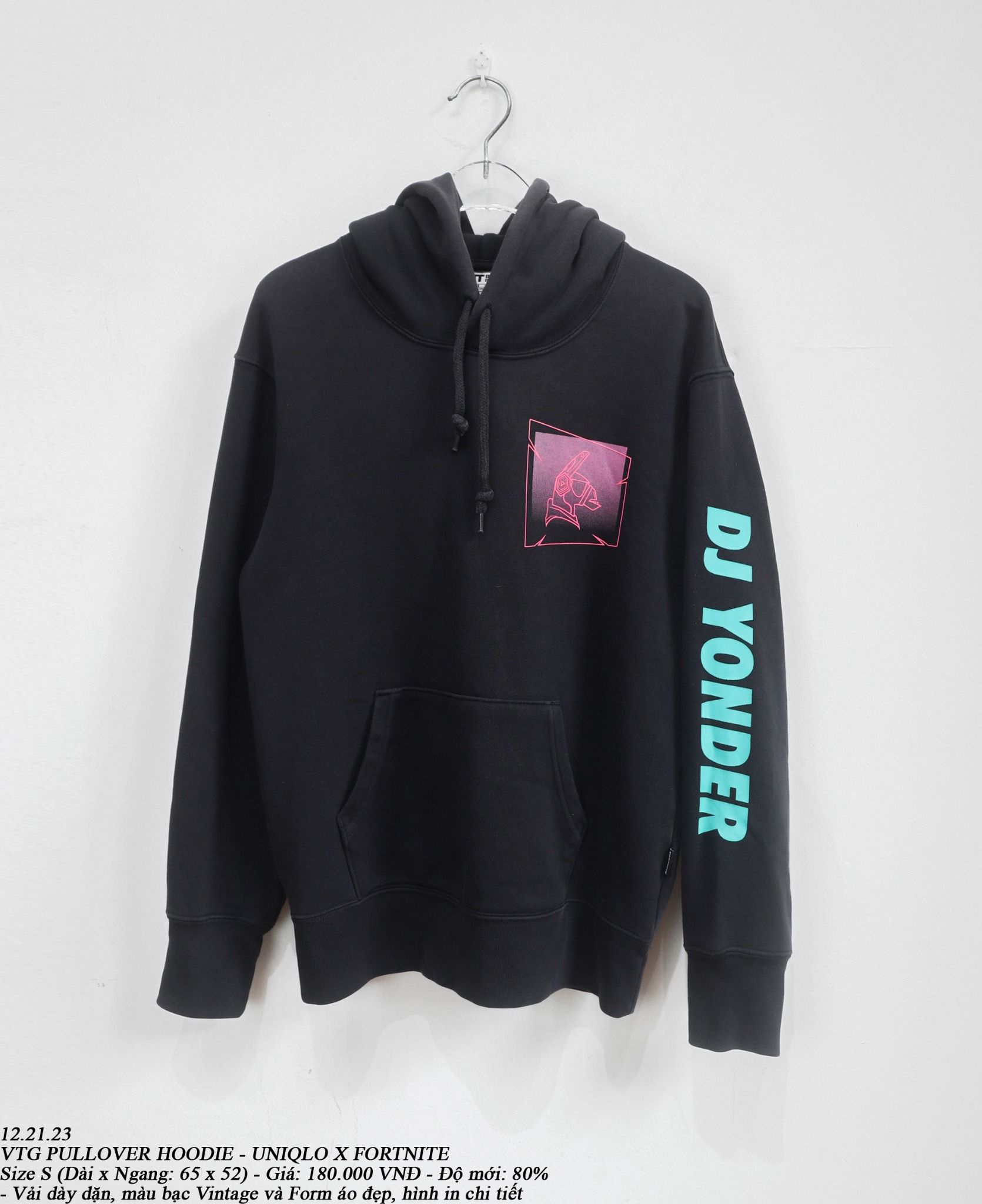 12.21.23 - VTG PULLOVER HOODIE -UNIQLO X FORTNITE