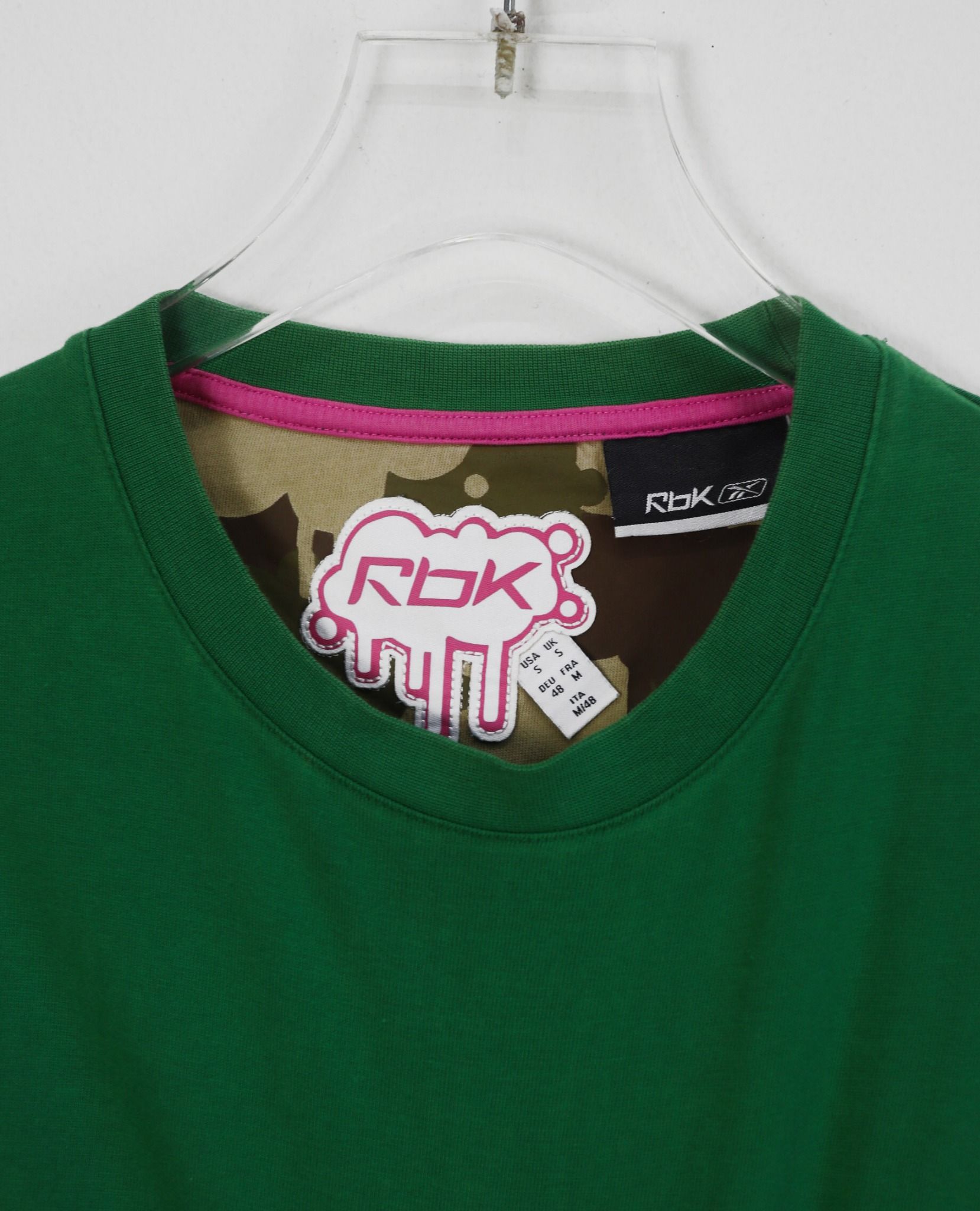 08.24.23 - VTG T-SHIRT - REEBOK