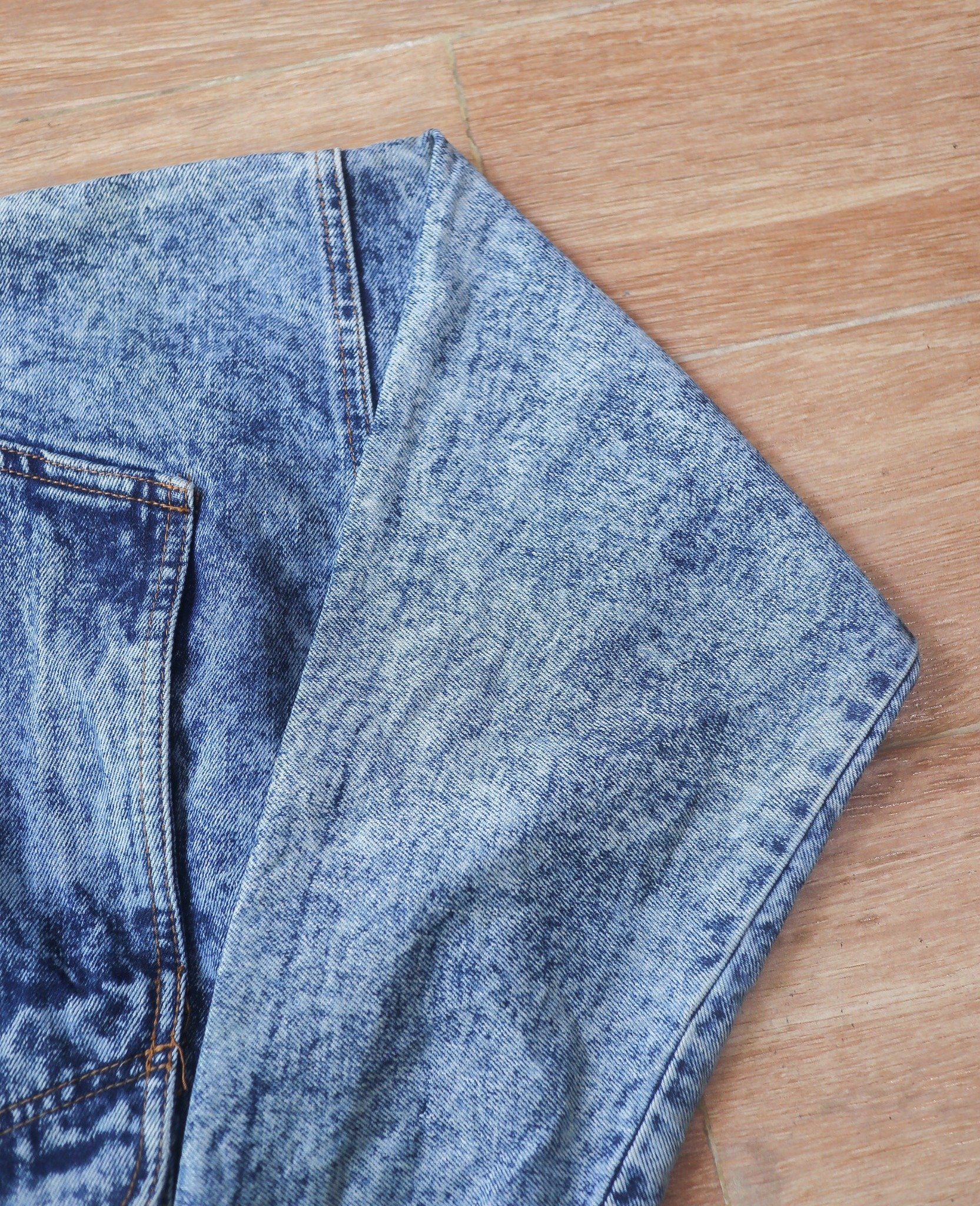 05.26.24 - VTG DENIM JACKET 90s