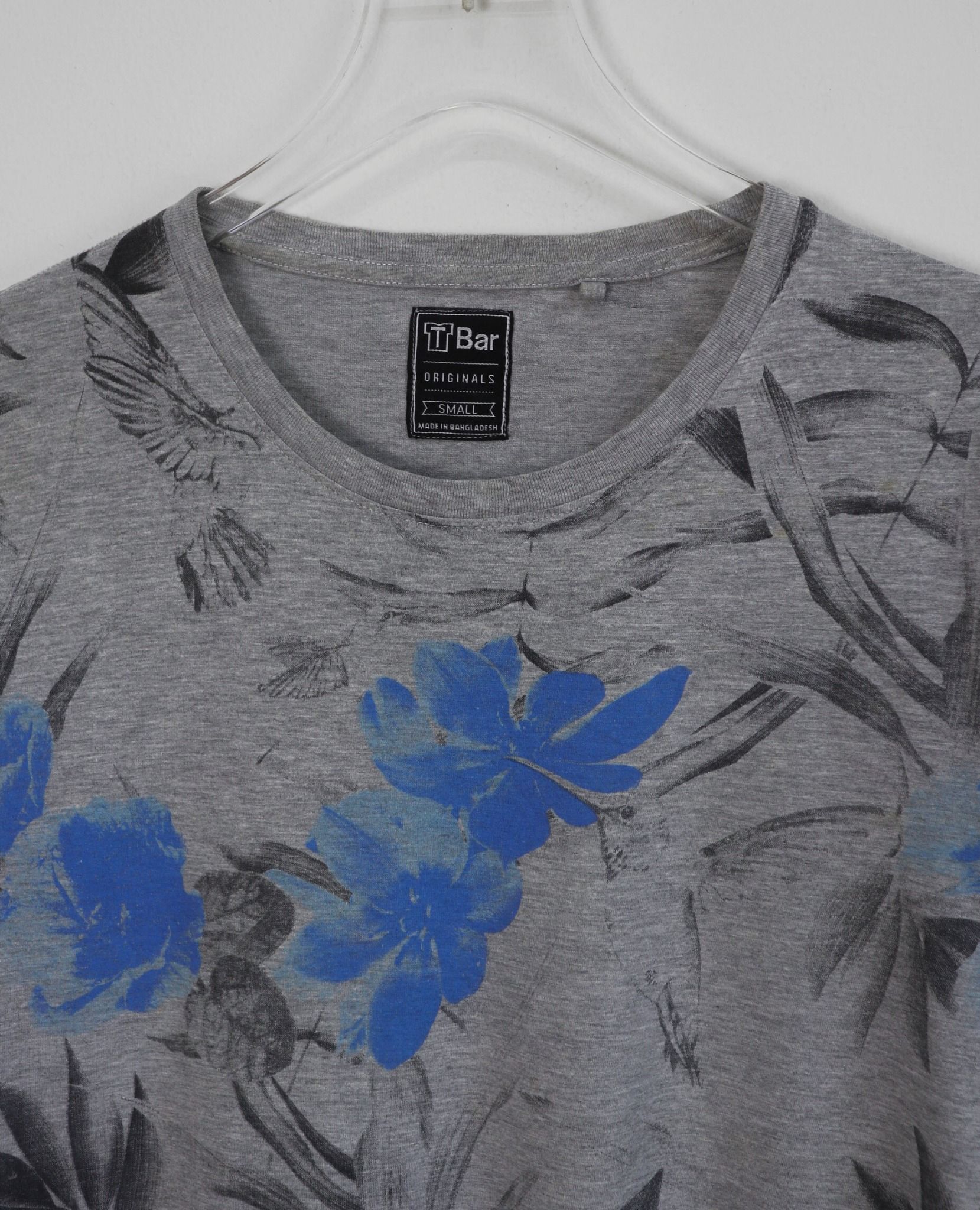 08.24.23 - VTG T-SHIRT - T BAR