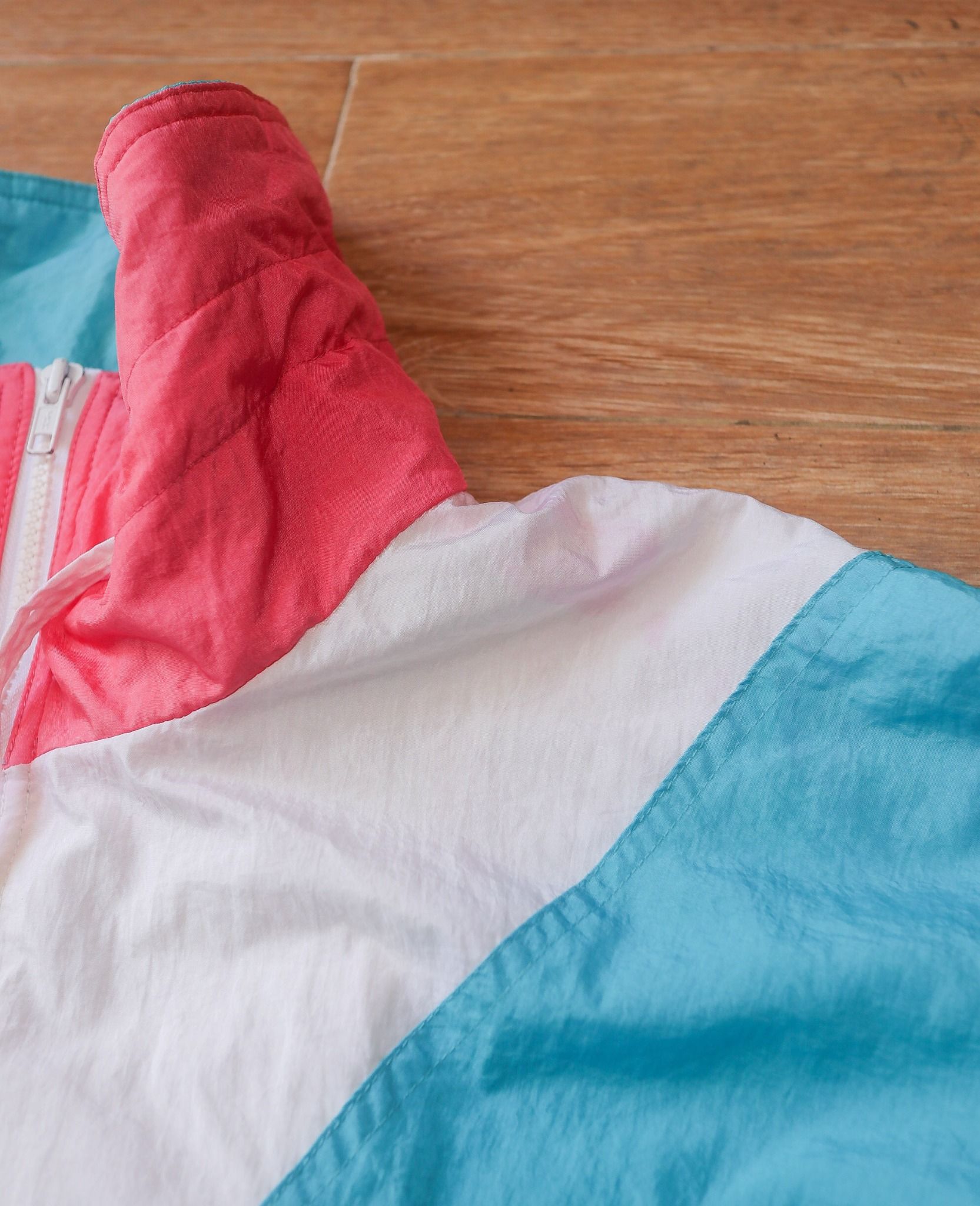 05.26.24 - VTG OVERSIZED BOXY NYLON WINDBREAKER JACKET