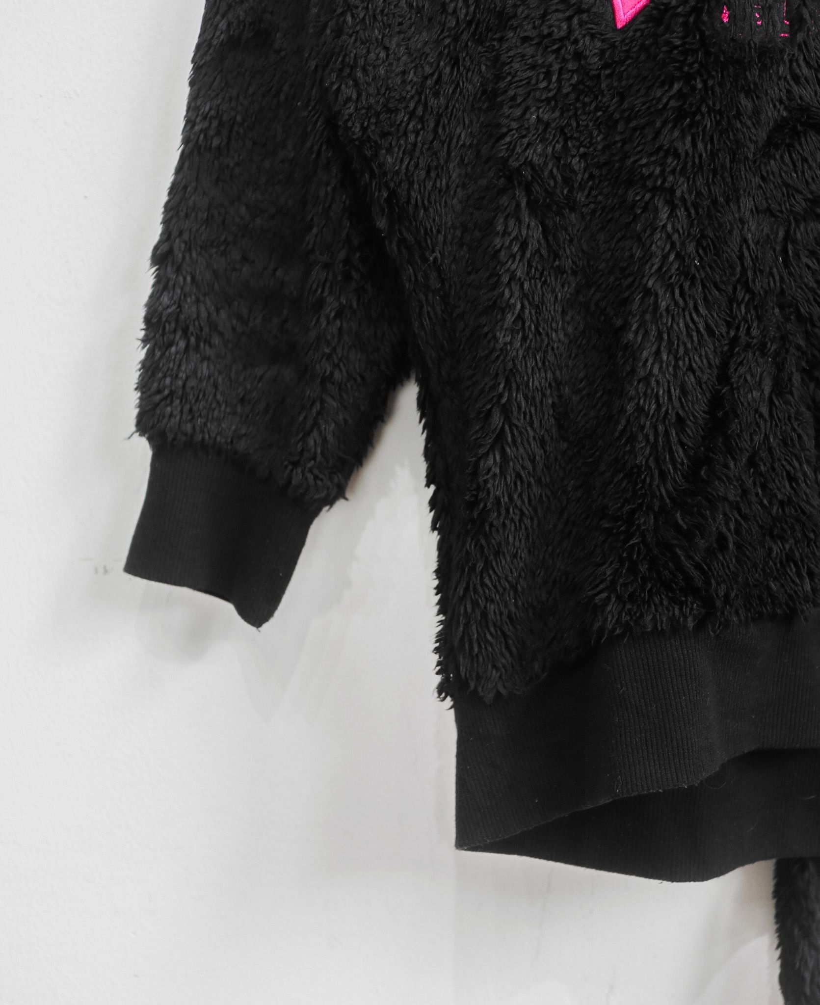 11.23.23 - VTG FAUX FUR PULLOVER HOODIE - DIG DEEP