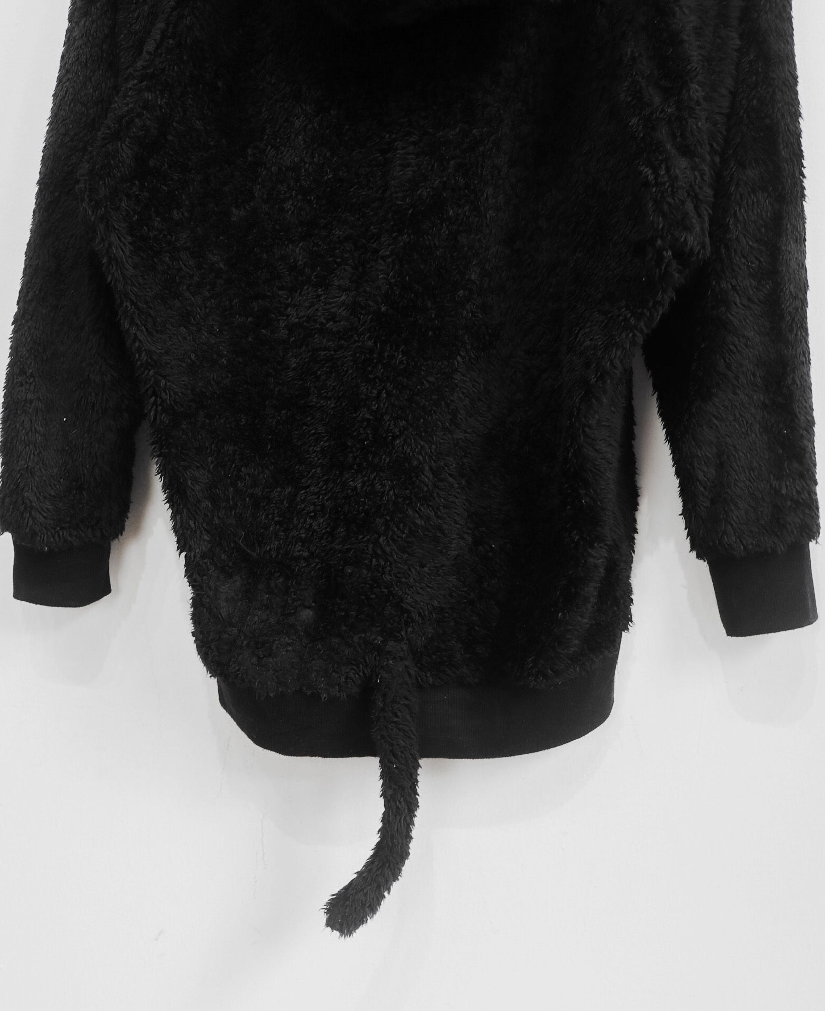 11.23.23 - VTG FAUX FUR PULLOVER HOODIE - DIG DEEP