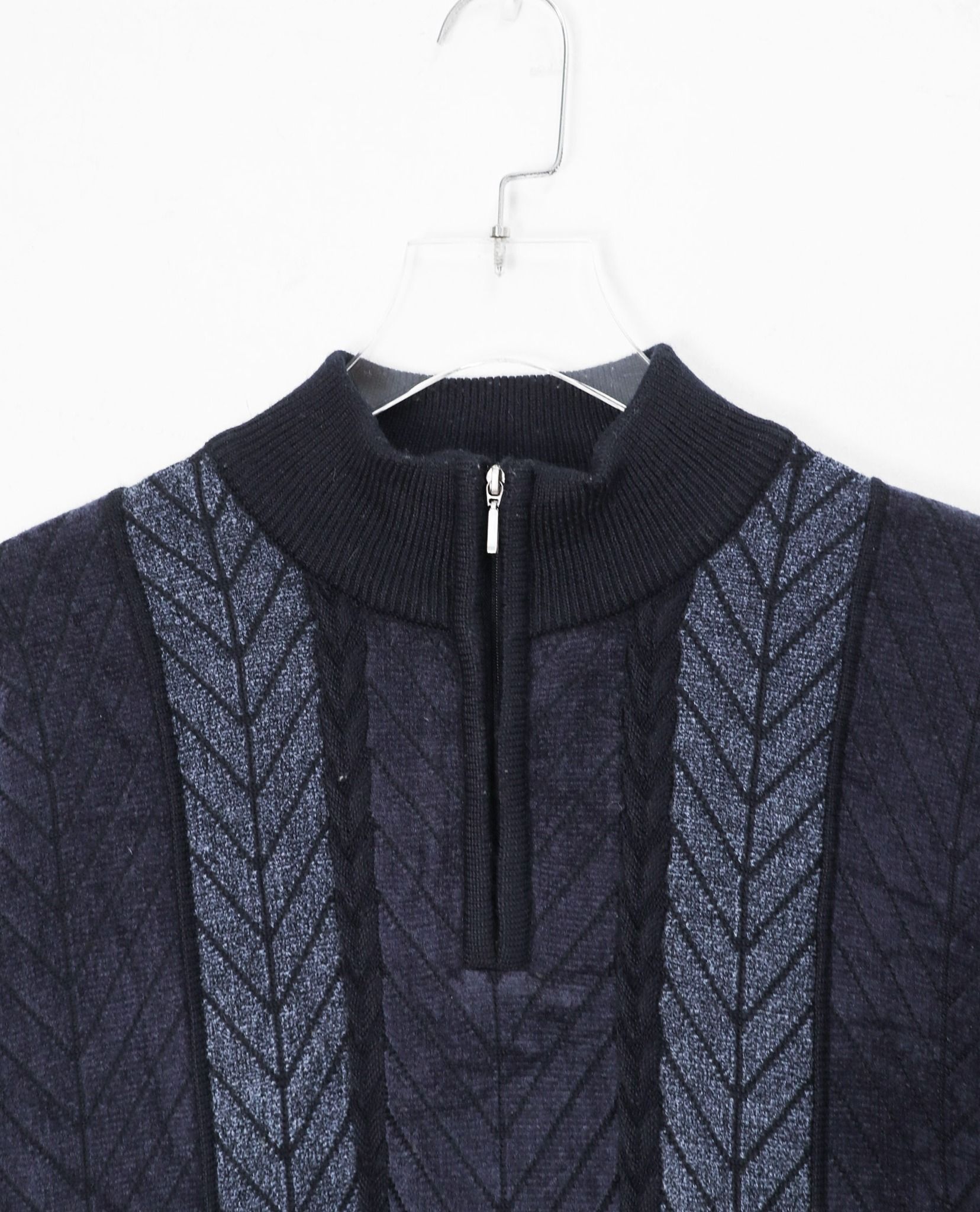 11.29.22 - VTG KNIT SWEATSHIRT - LONPITI
