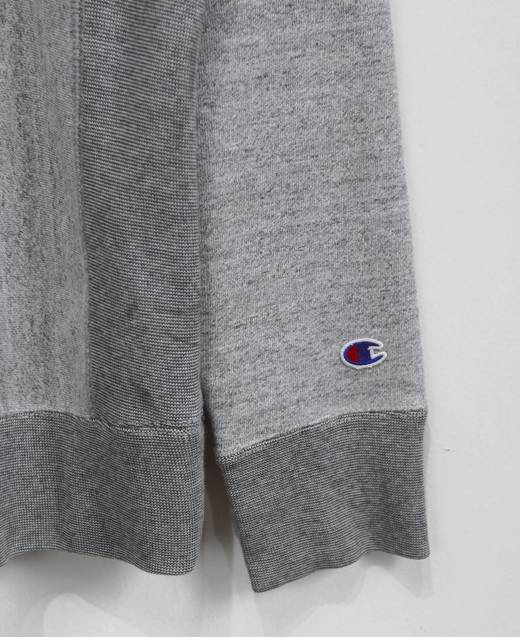 11.23.23 - VTG PULLOVER HOODIE - CHAMPION REVERESE WEAVE