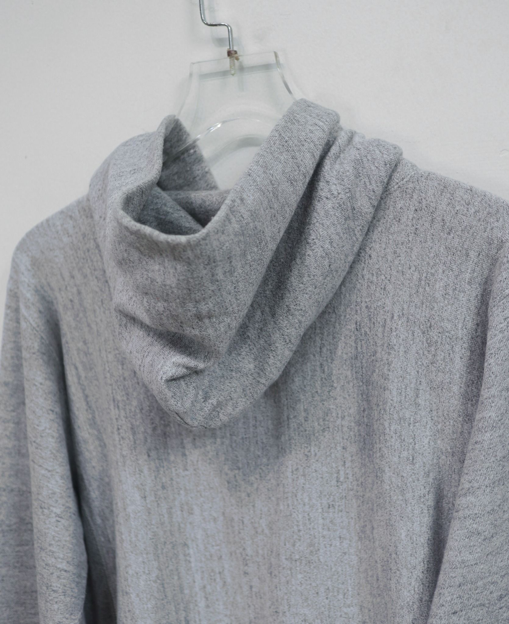 11.23.23 - VTG PULLOVER HOODIE - CHAMPION REVERESE WEAVE