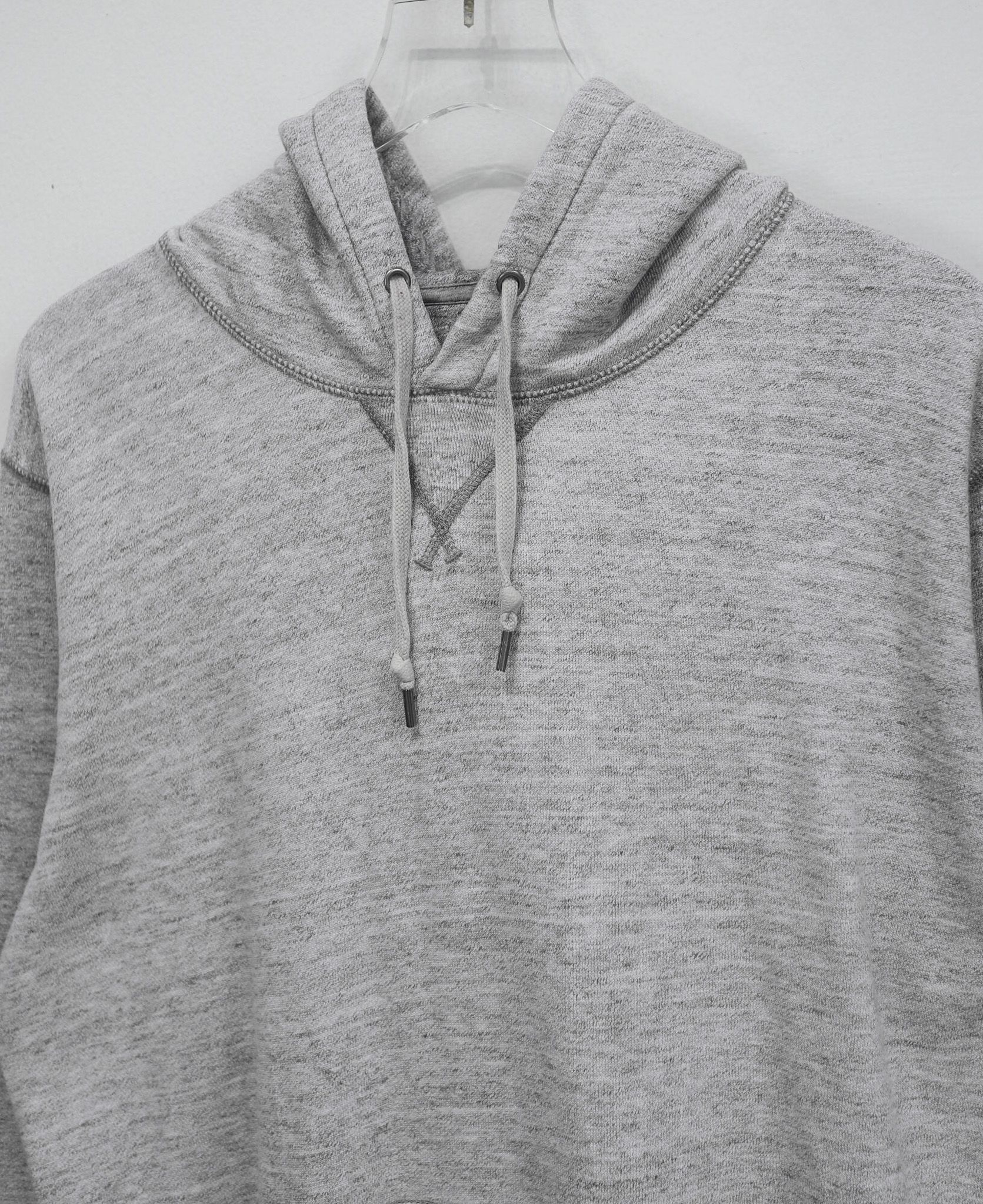 11.23.23 - VTG PULLOVER HOODIE - UNIQLO