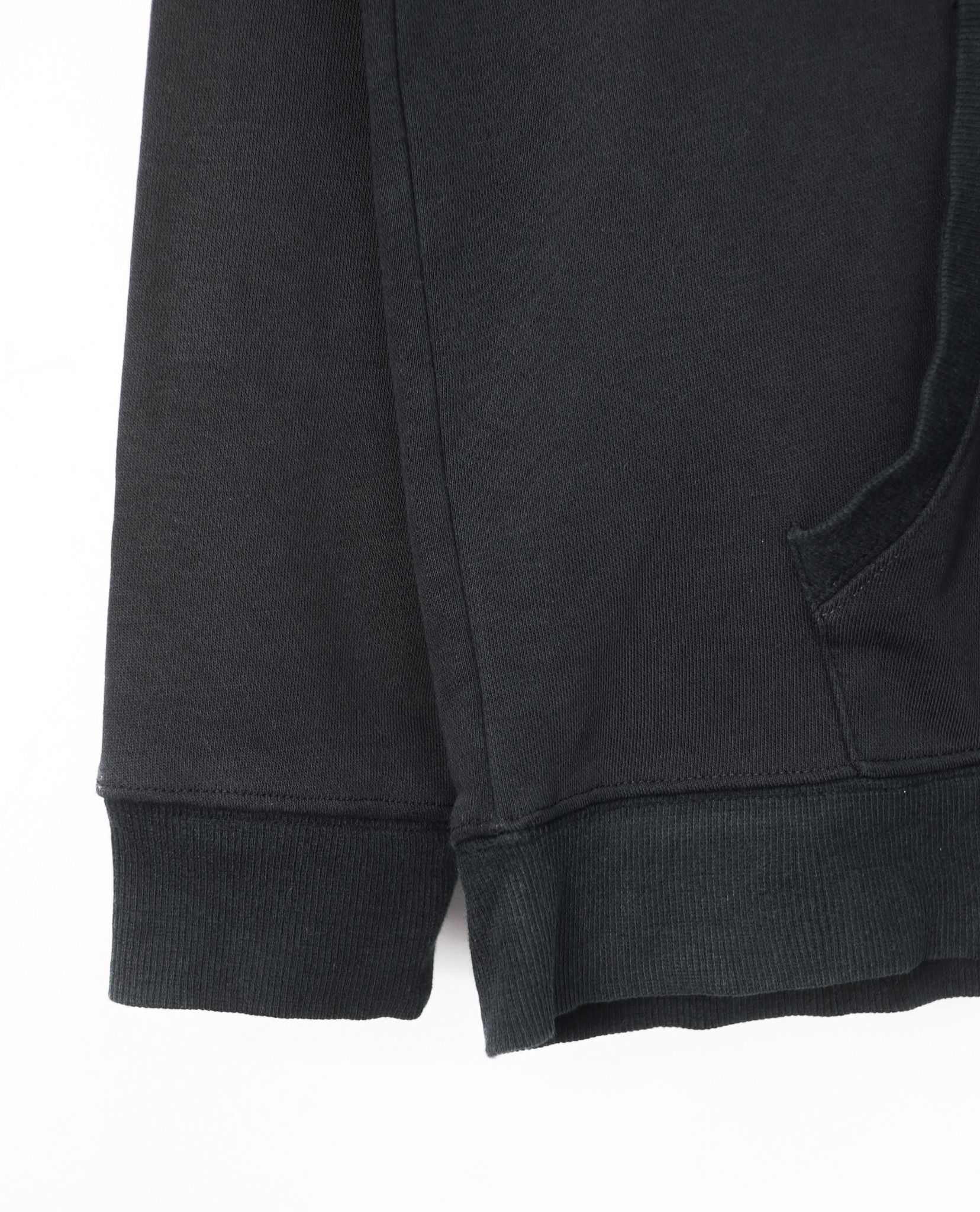 12.01.22 - VTG PULLOVER HOODIE - FRED PERRY