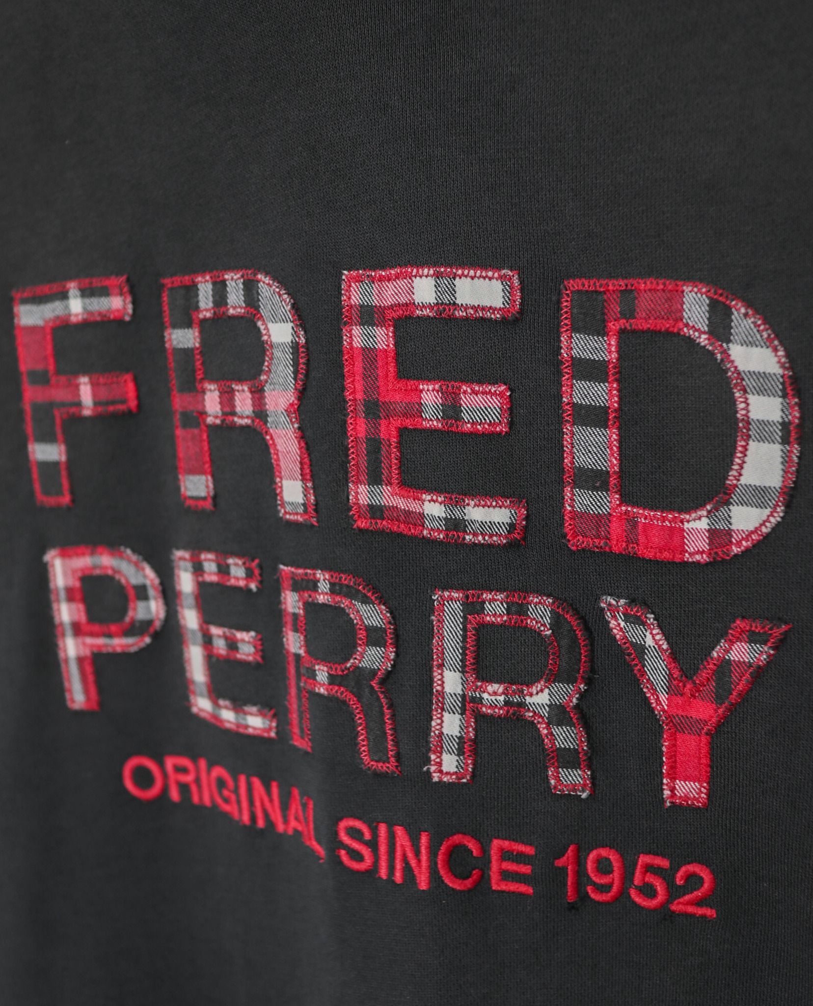 12.01.22 - VTG PULLOVER HOODIE - FRED PERRY