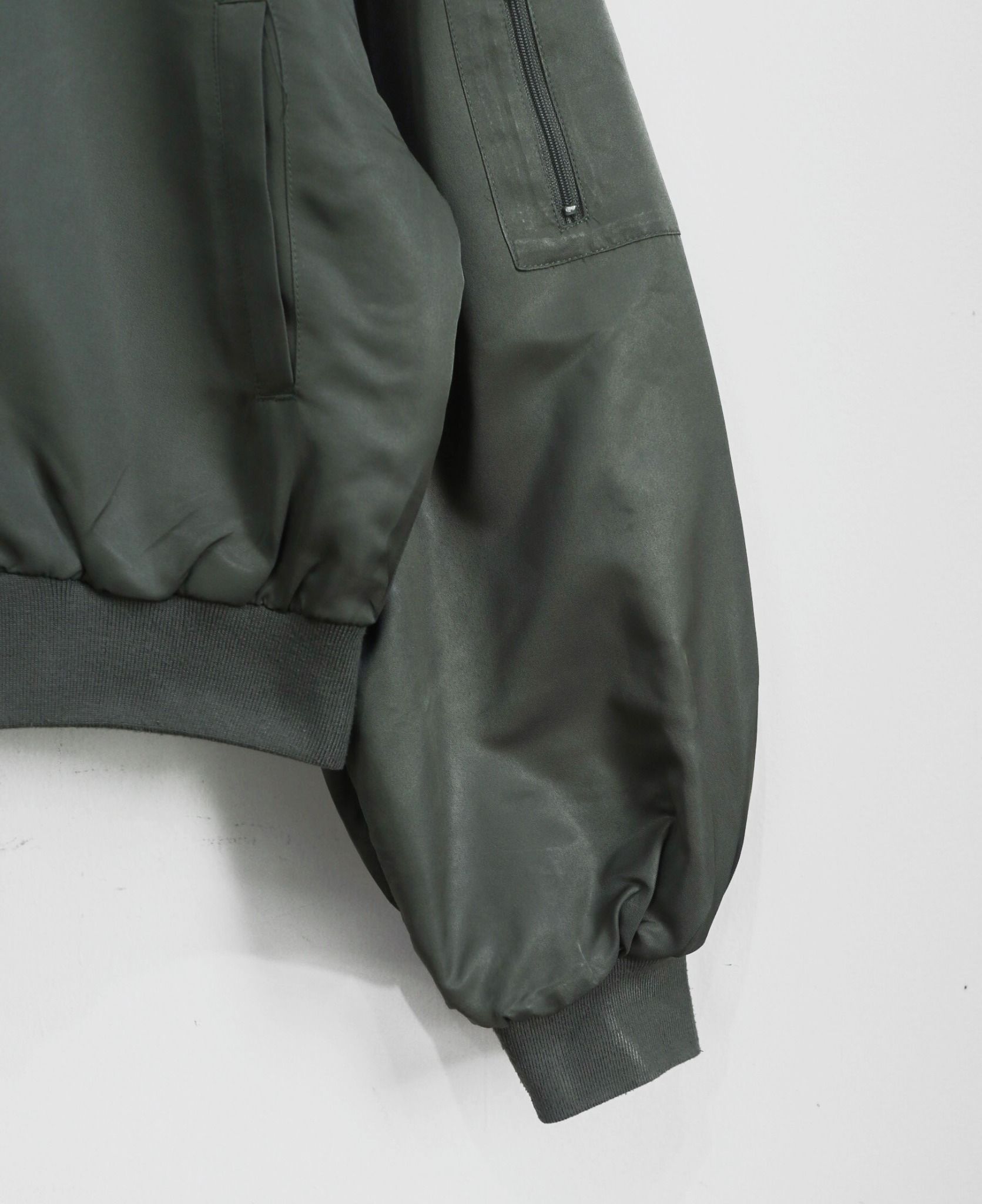 11.26.23 - VTG CROPPED BOMBER JACKET - MICHIKO LONDON SUPRISE