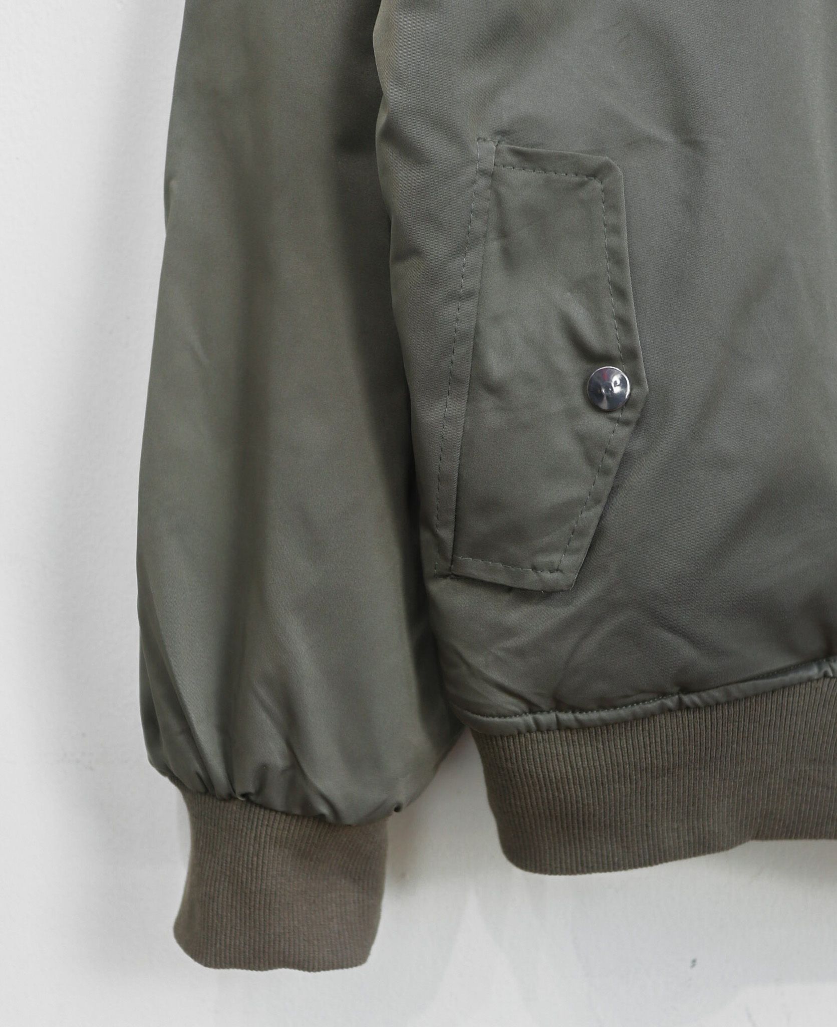 11.26.23 - VTG REVERSIBLE CROPPED BOMBER JACKET