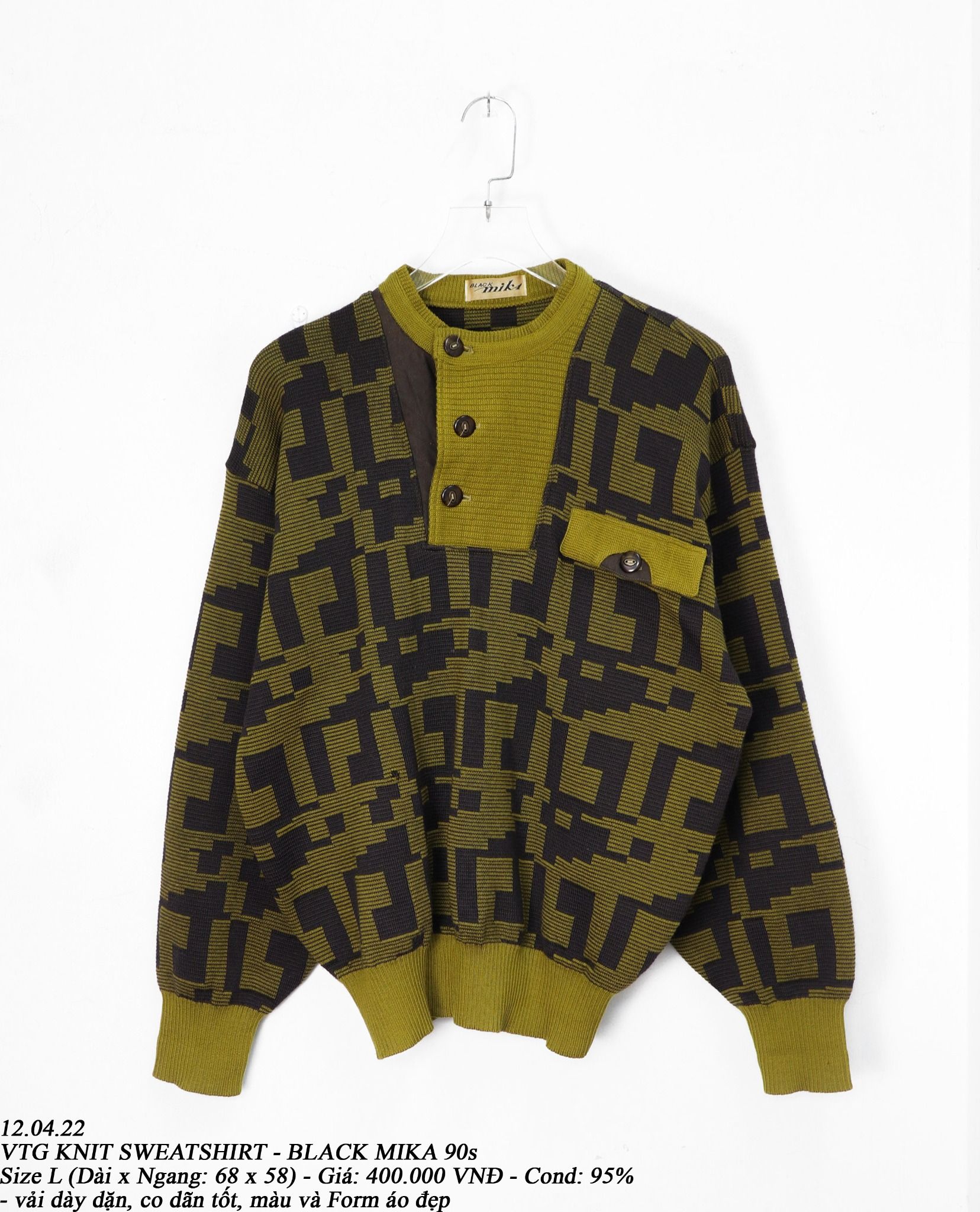 12.04.22 - VTG KNIT SWEATSHIRT - BLACK MIKA 90s