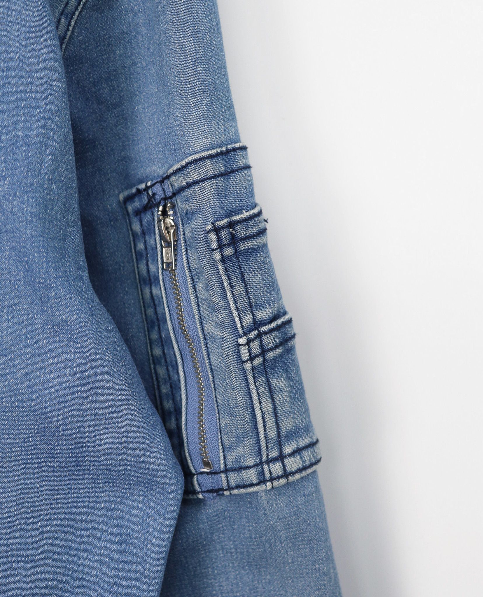 02.28.23 - VTG DENIM LOOK BOMBER JACKET - CHIP CLIP