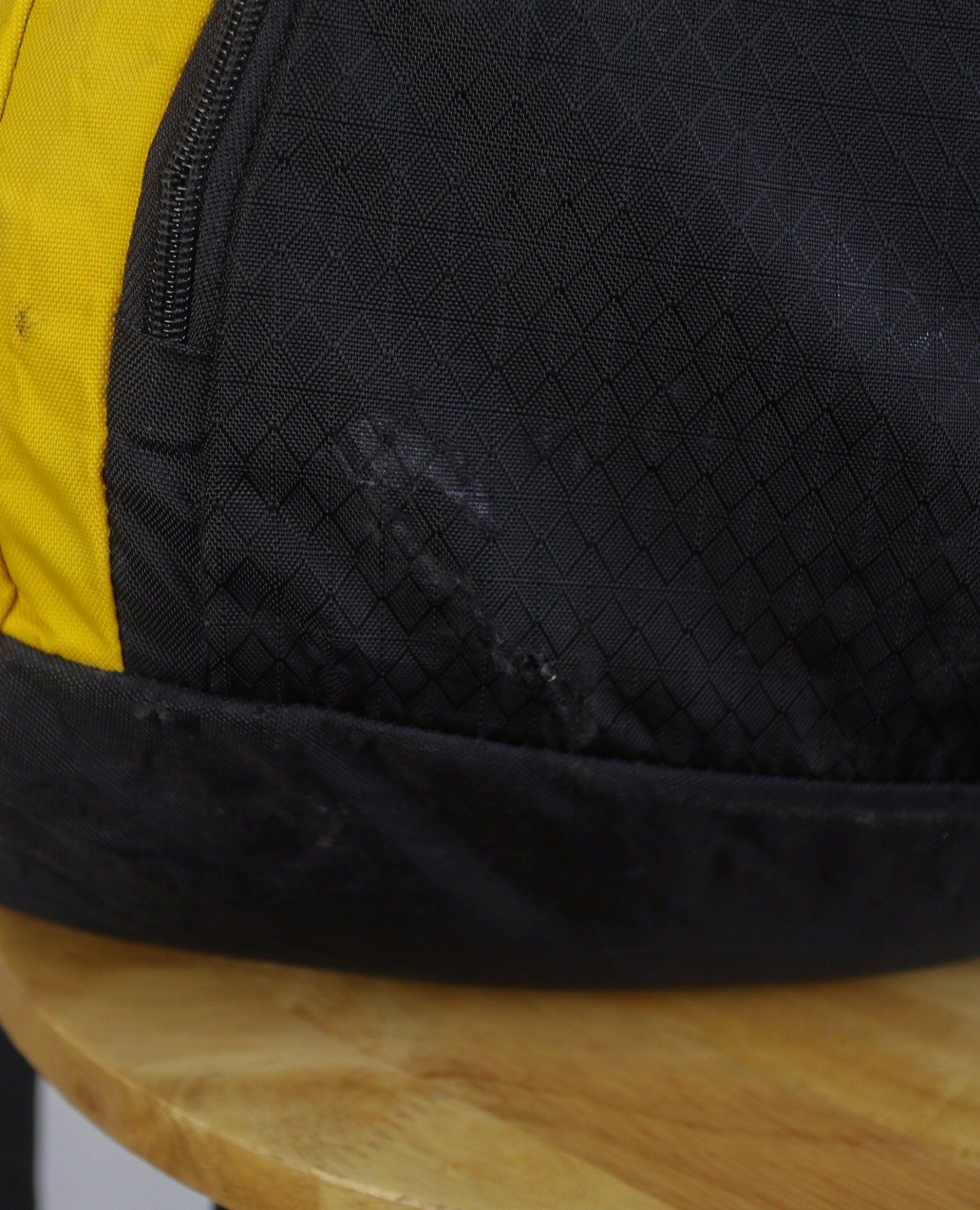 07.18.23 - VTG BAG - NIKE 90s