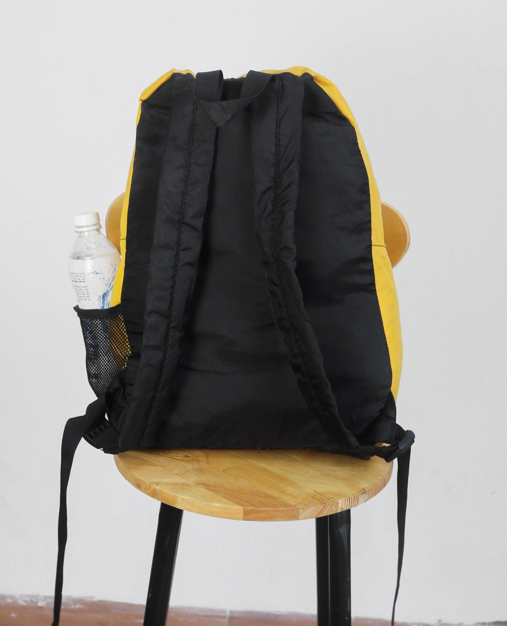 07.18.23 - VTG BAG - NIKE 90s