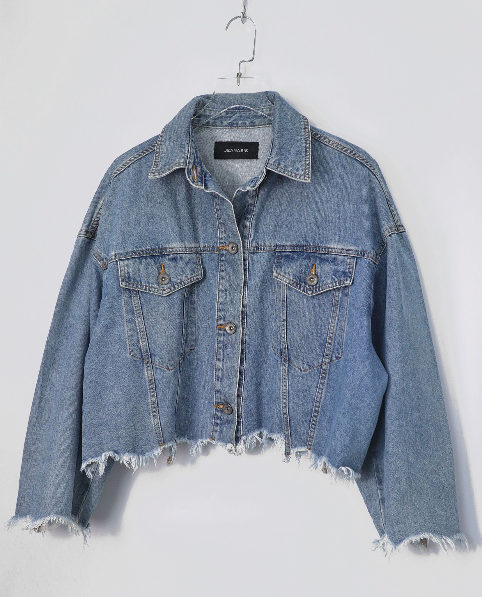 02.28.23 - VTG CROPPED DENIM JACKET - JEANASIS