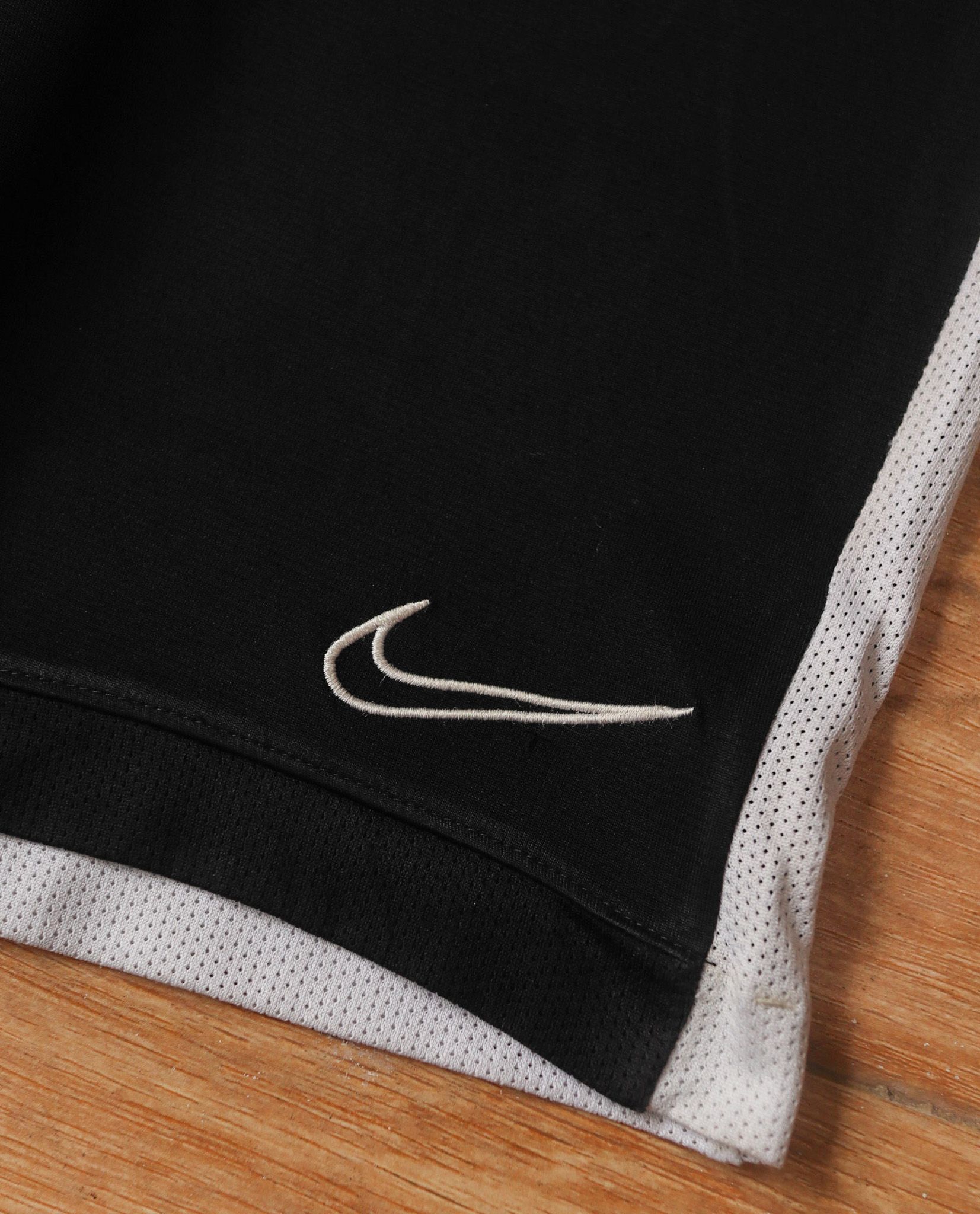 05.14.23 - VTG TRACK SHORT - NIKE