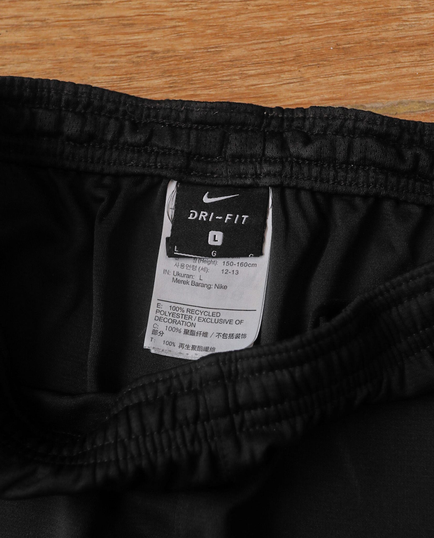 05.14.23 - VTG TRACK SHORT - NIKE
