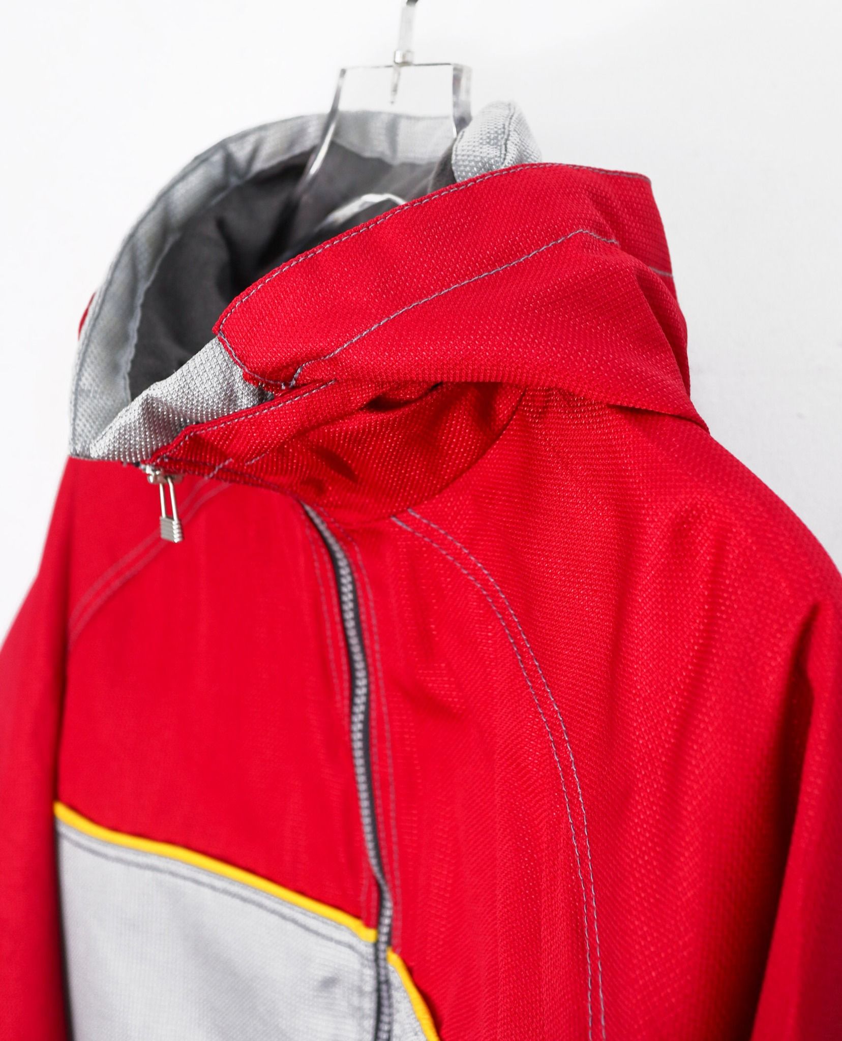 12.04.22 - VTG WINDBREAKER SKI JACKET - PHENIX