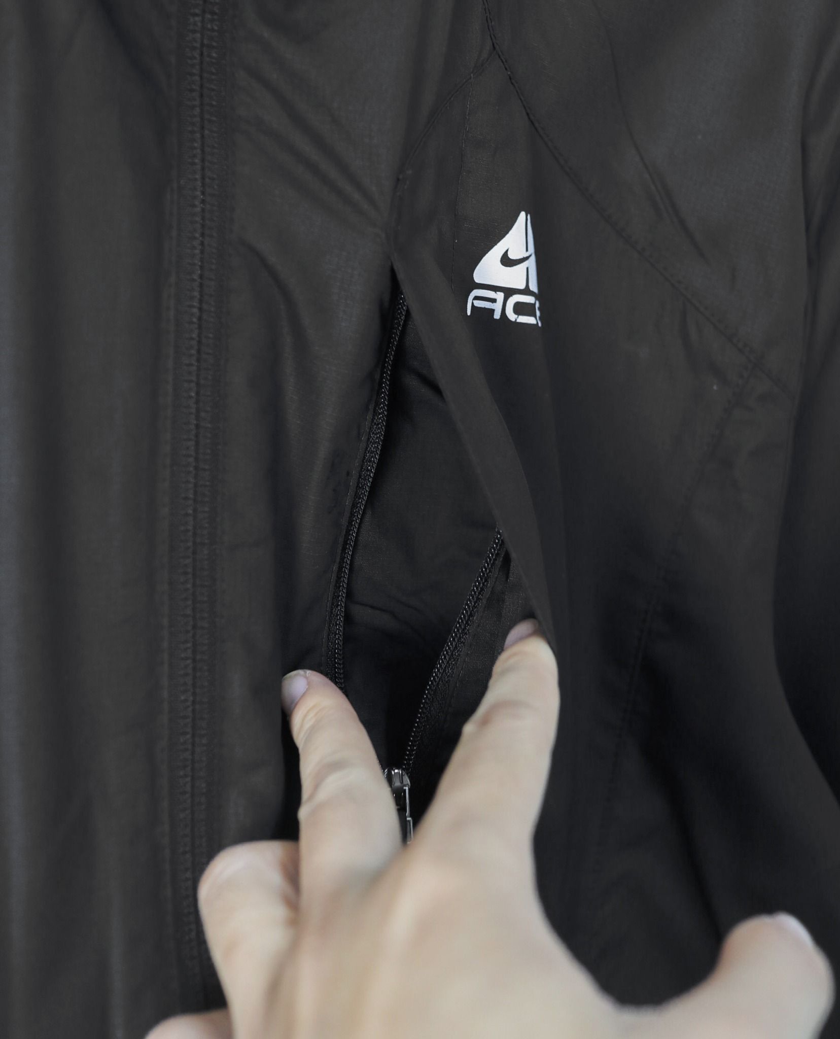 12.04.22 - VTG WINDBREAKER JACKET - NIKE ACG 2007