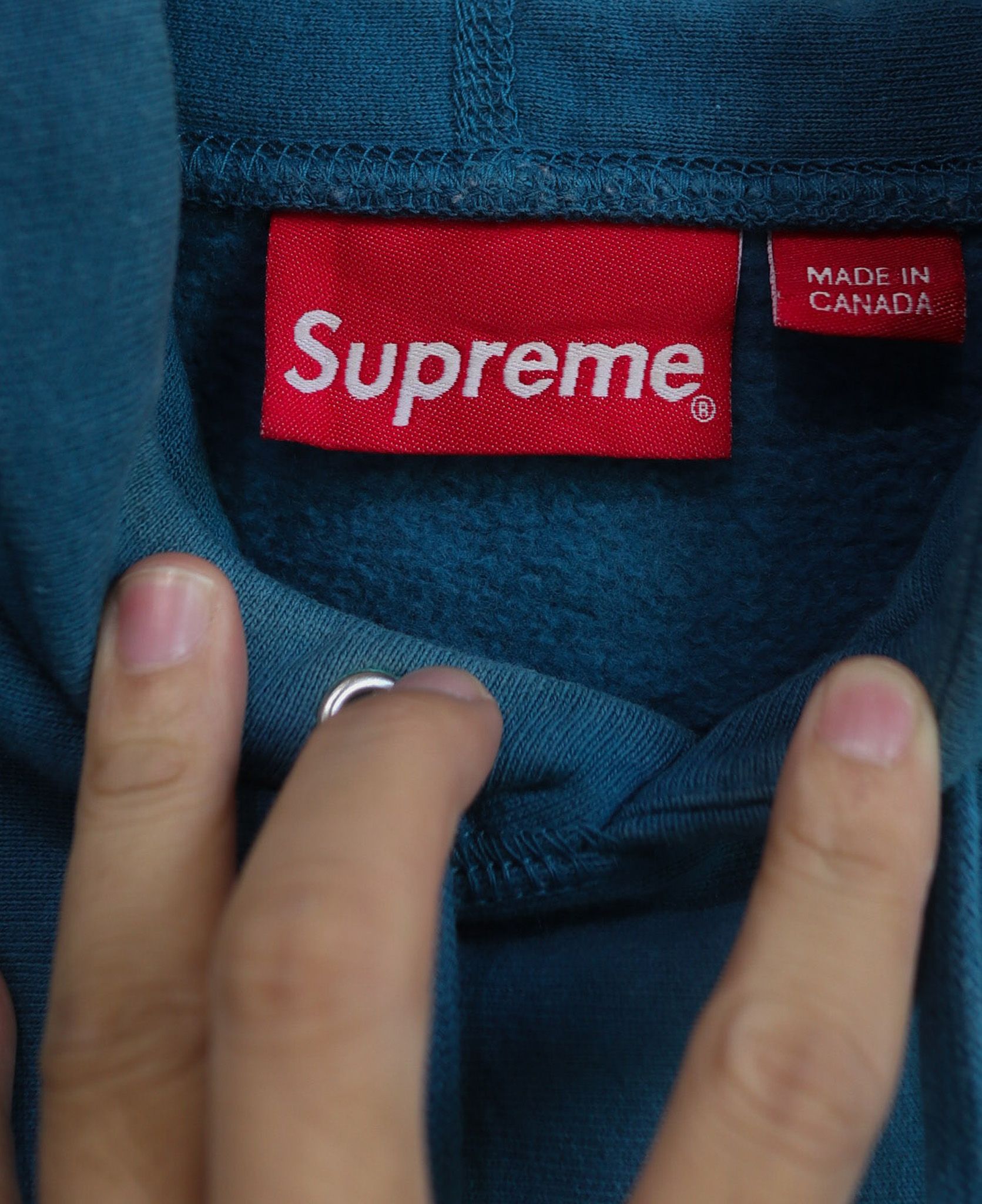 11.29.23 - VTG PULLOVER HOODIE - SUPREME